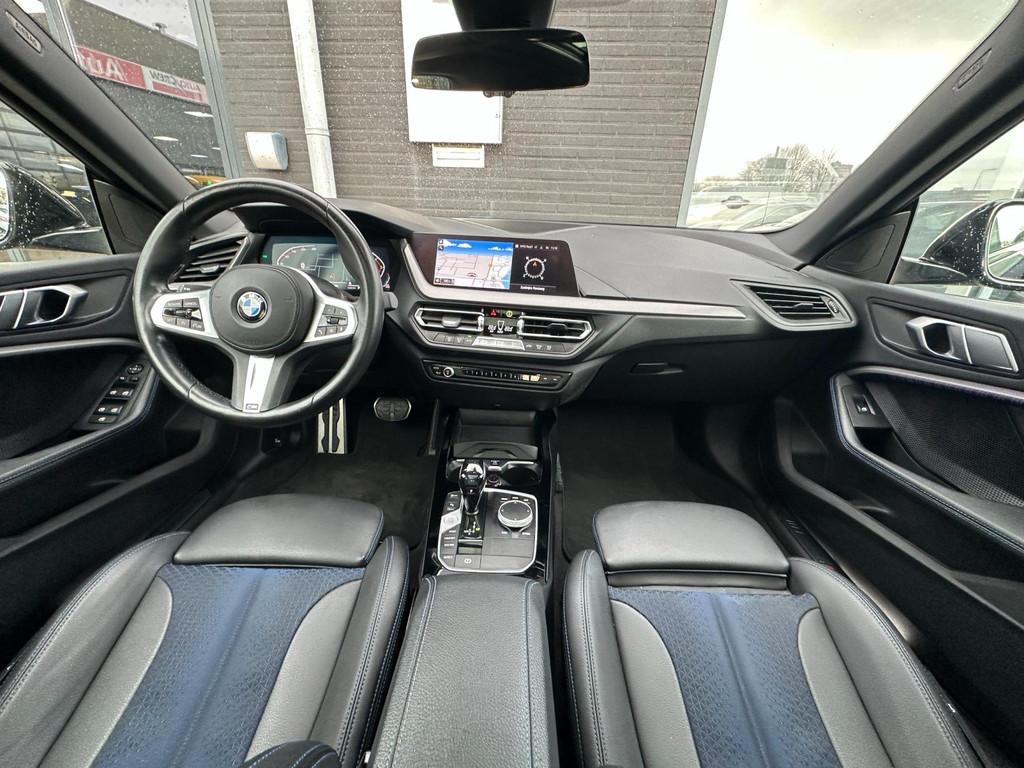 BMW 2-serie Gran Coupé 218i Executive Edition/M-PAKKET/PANO, Gebruikt, Euro 6, 1350 kg, Leder en Stof