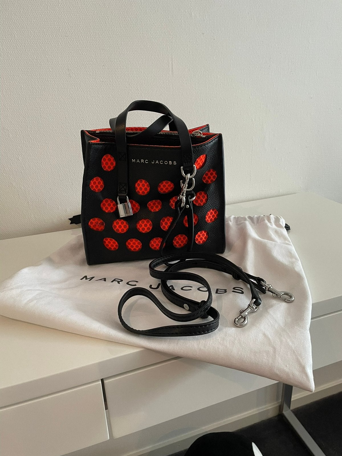 Marc Jacobs crossbody tas origineel., 30 cm of meer, Minder dan 40 cm, Minder dan 35 cm, Ophalen of Verzenden