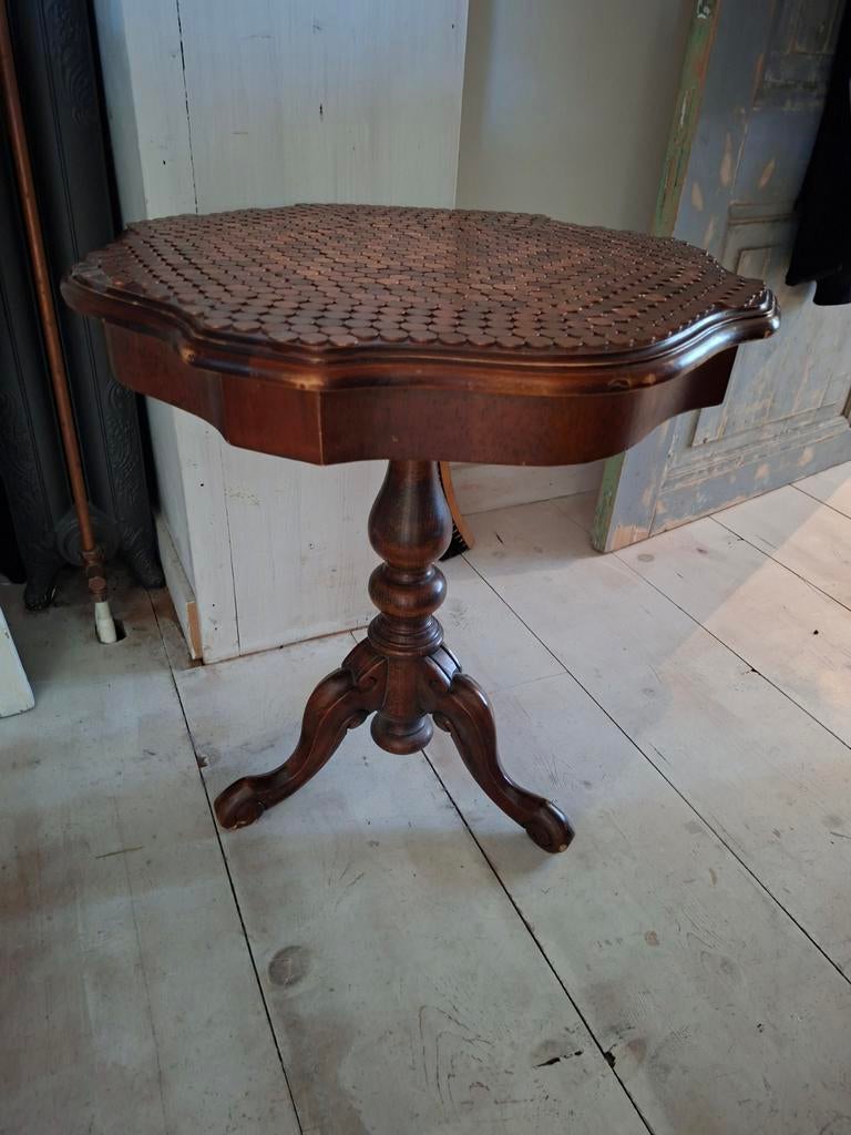 Centen tafel. Bijzettafel, Ophalen