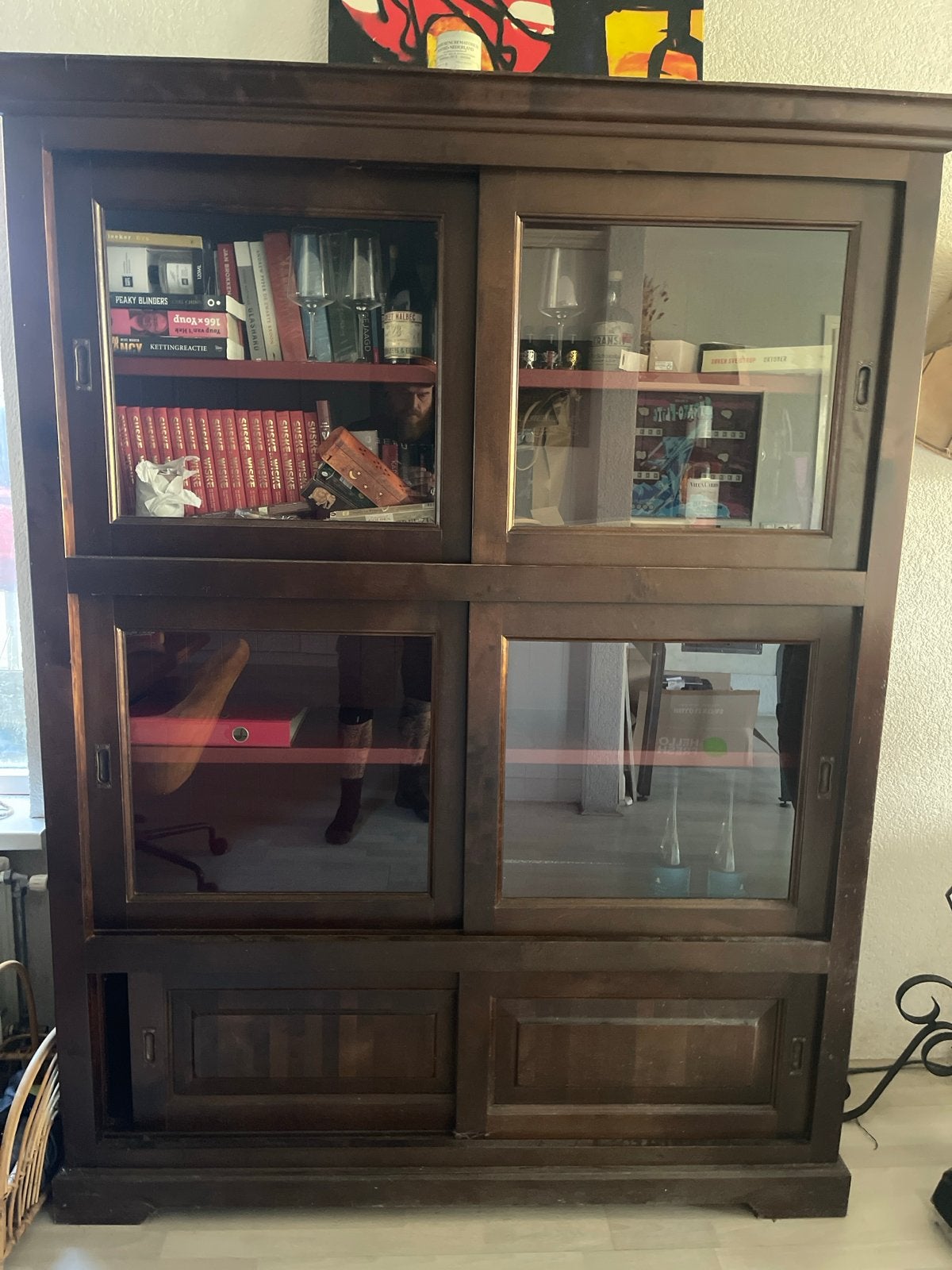 Mooie houten buffet met glazen schuifdeuren, Huis en Inrichting, Kasten | Boekenkasten, Ophalen, Gebruikt, 100 tot 150 cm, 150 tot 200 cm