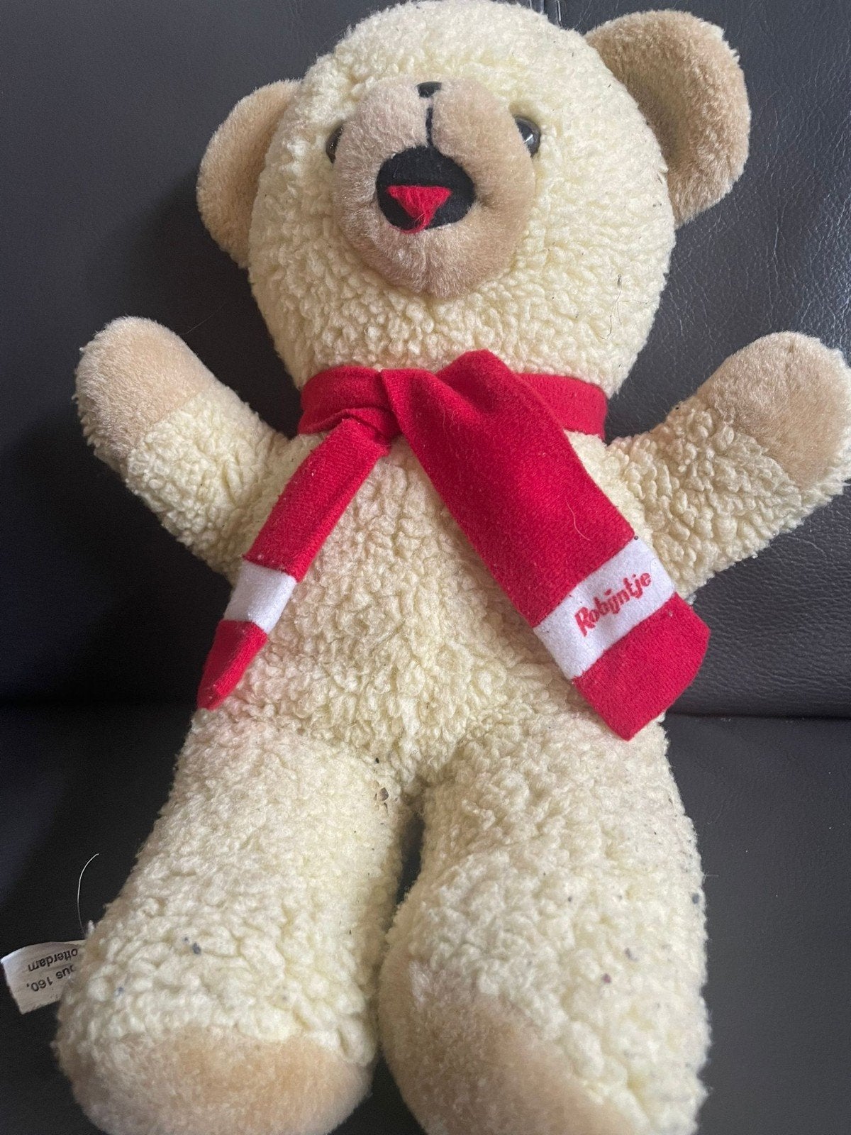 Schattige Robijntje knuffelbeer met rode sjaal, Gebruikt, Overige merken, Overige karakters, Beer