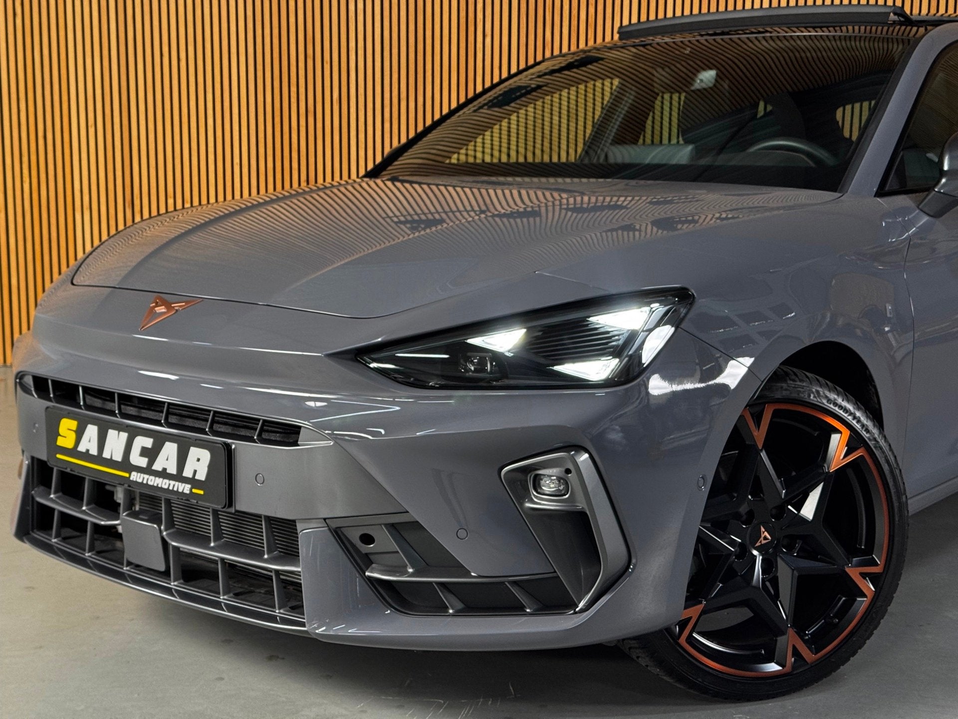 CUPRA Leon 1.5 eTSI VZ Performance PANO|TREKHAAK|SENNHEISER|, Auto's, Cupra, Dealer onderhouden, 4 cilinders, 150 pk, Leon
