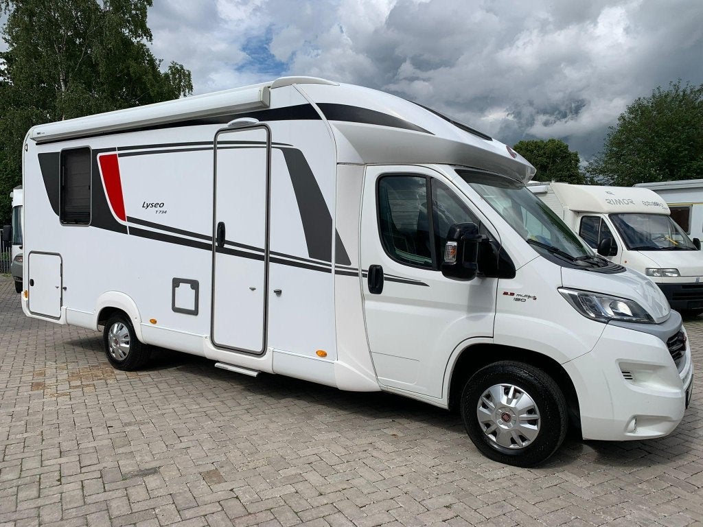 Bürstner Lyseo T734 Queensbed Hefbed Automaat Euro, Automaat, Fiat, Bedrijf, Diesel