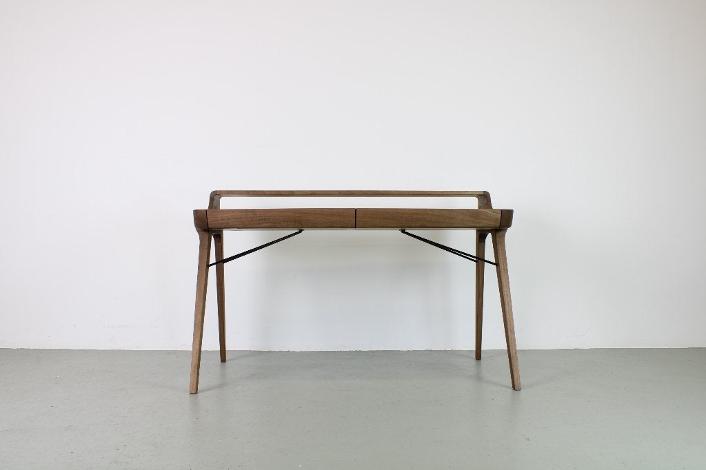 Artisan Picard bureau 143 cm, Europees walnoot met plank, Ophalen, Scandinavisch, Hout, 143 cm