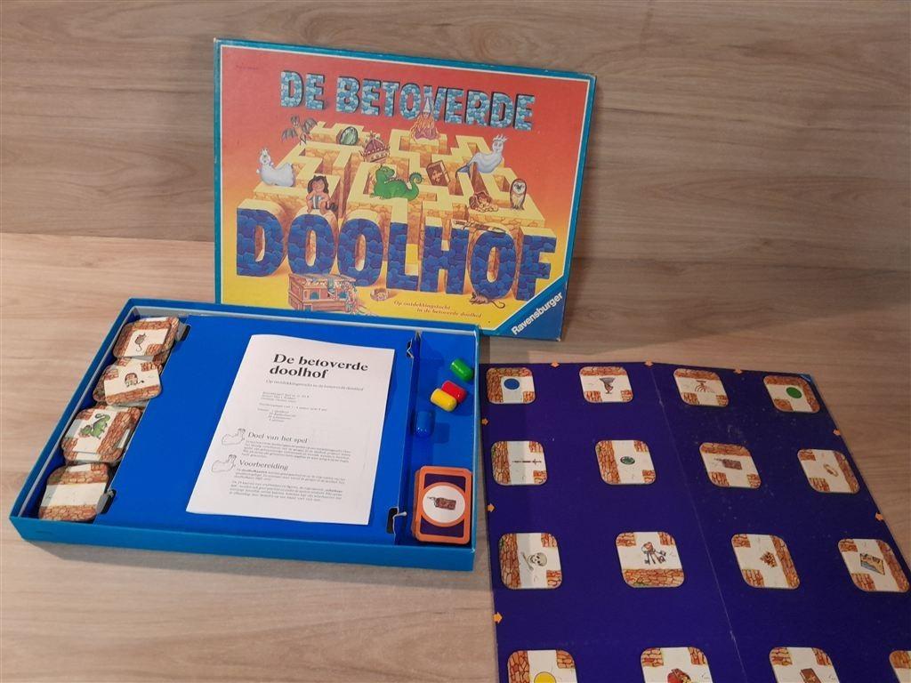 De betoverde doolhof - s5830, Hobby en Vrije tijd, Gezelschapsspellen | Bordspellen, Verzenden, Zo goed als nieuw