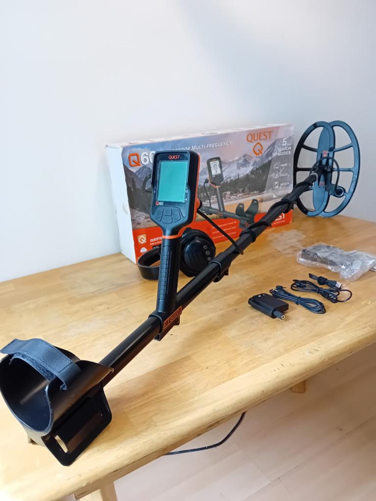 Te koop nieuw staat quest q60  met wirless headphone, Overige merken, Meer dan 30 cm, Ophalen of Verzenden, Zo goed als nieuw