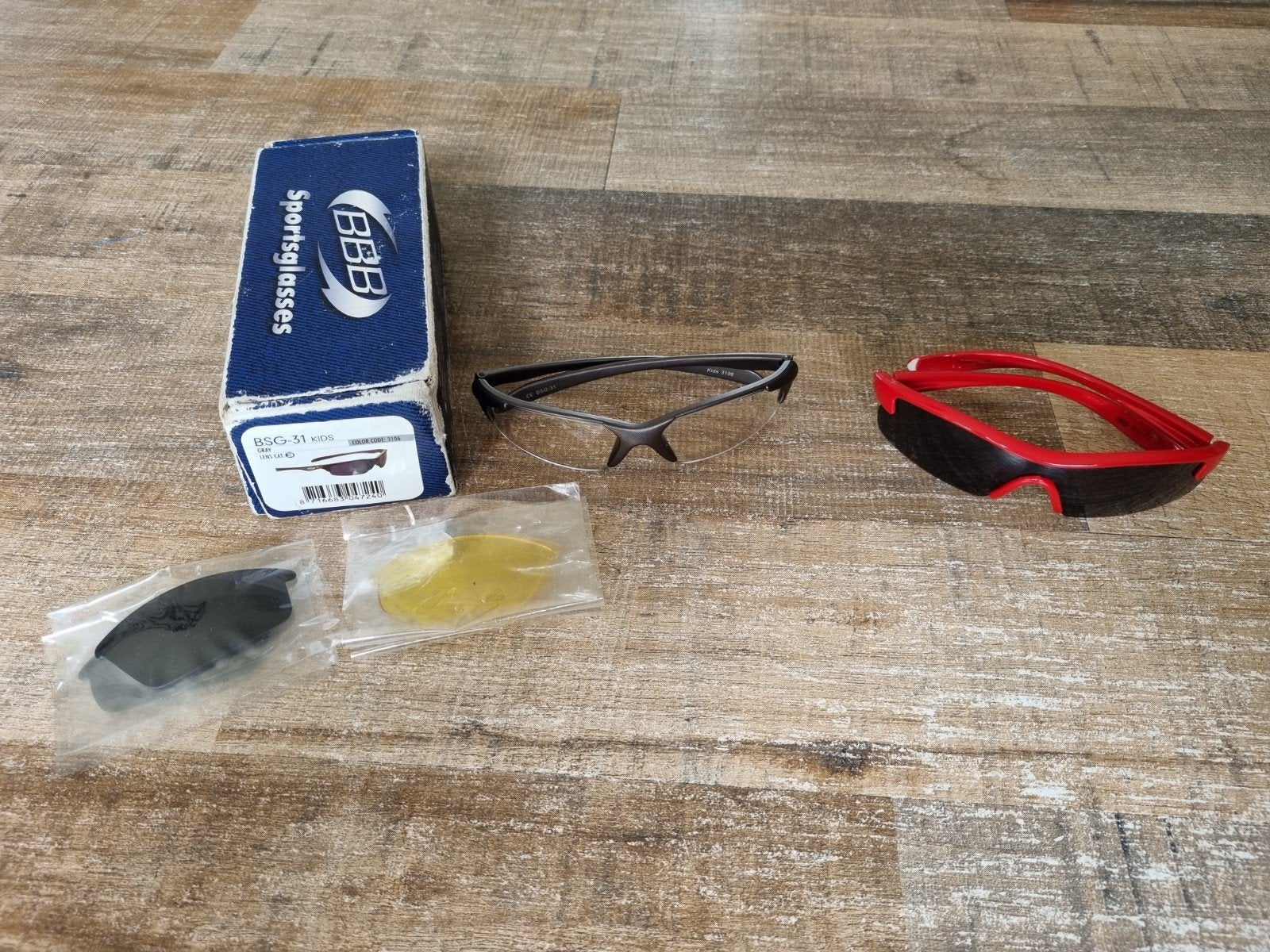 BBB kinder sportbril met verwisselbare lenzen, Ophalen of Verzenden, Bril, Overige merken