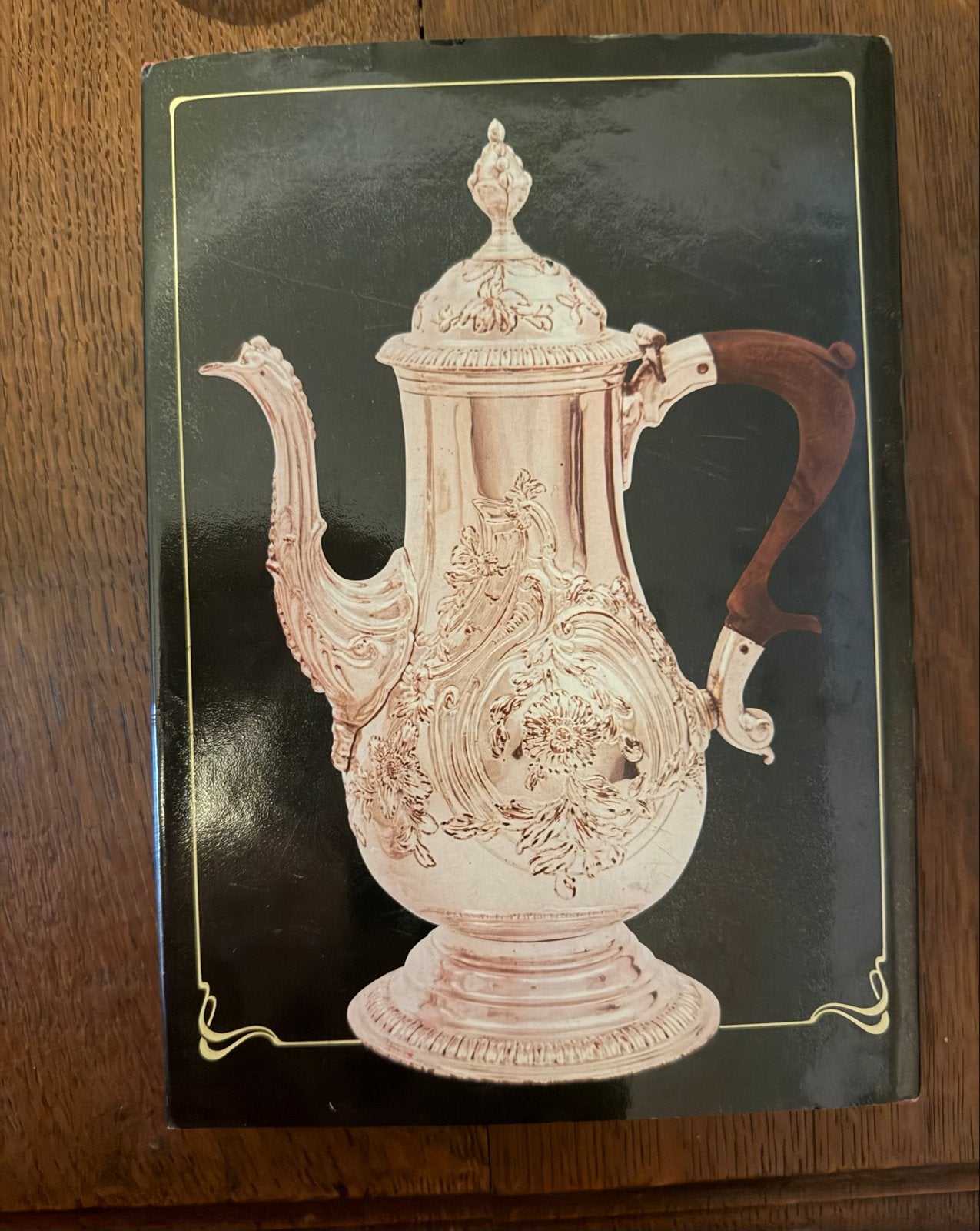 Colour Encyclopedia of Antiques - Hamlyn, Boeken, Ophalen of Verzenden, Zo goed als nieuw, Overige onderwerpen