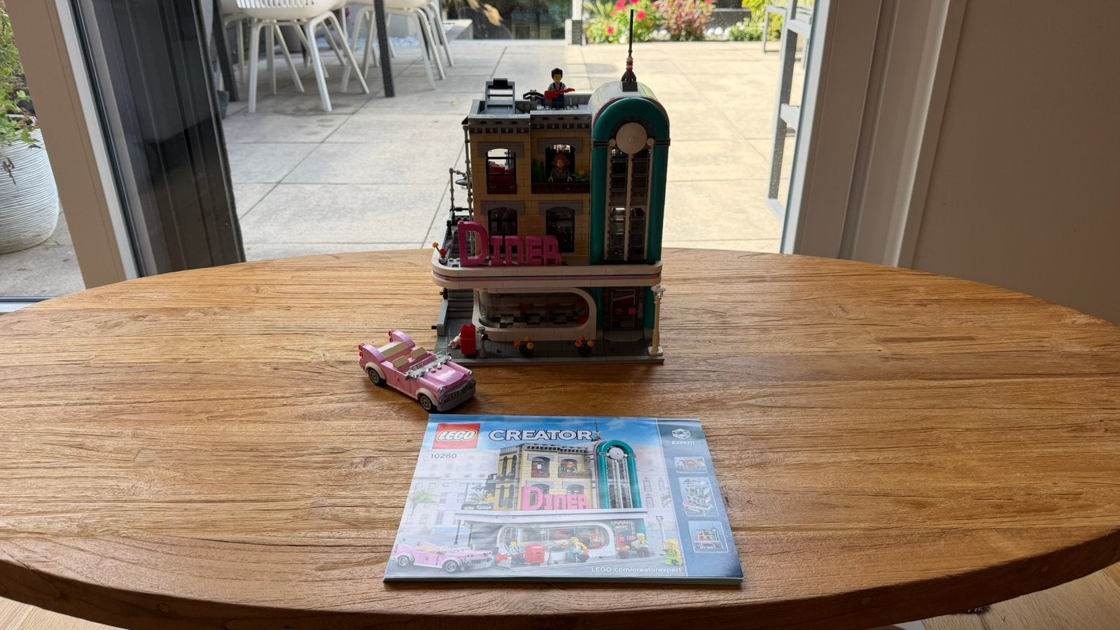 LEGO 10260 Downtown Diner – compleet + originele boekjes, Kinderen en Baby's, Speelgoed | Duplo en Lego, Ophalen, Lego, Zo goed als nieuw