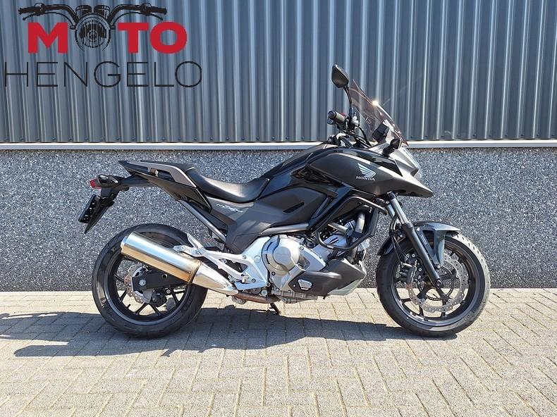 Honda NC 700 X DCT (bj 2012), Motoren, Motoren | Honda, Capronilan 1
1119 NN  Schiphol-Rijk, NL, Cco@honda-eu.com, HONDA MOTOR EUROPE