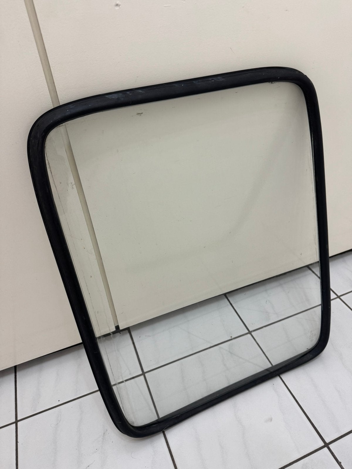 Te koop achterruit mercedes bus, Ophalen