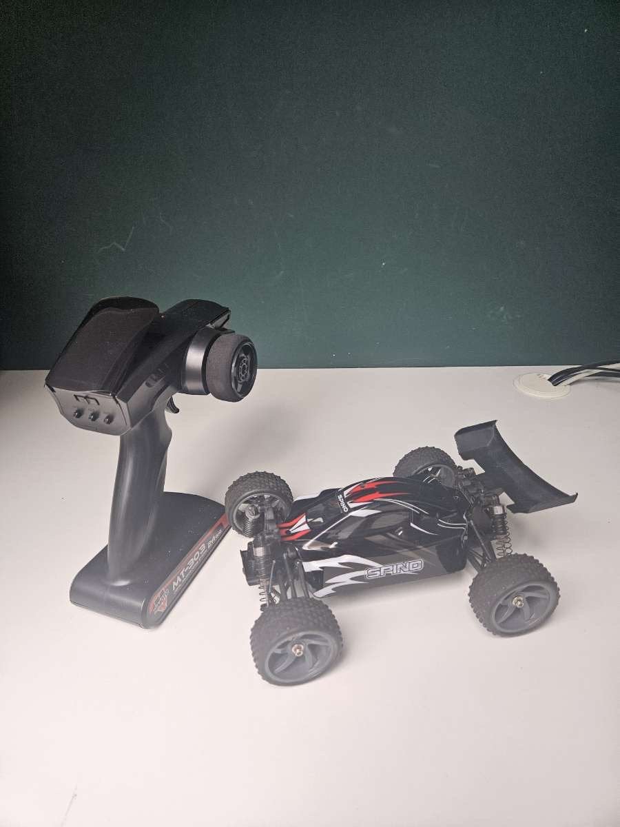 Afstand bestuurbare auto, Ophalen, Zo goed als nieuw, Overige schalen, Auto offroad