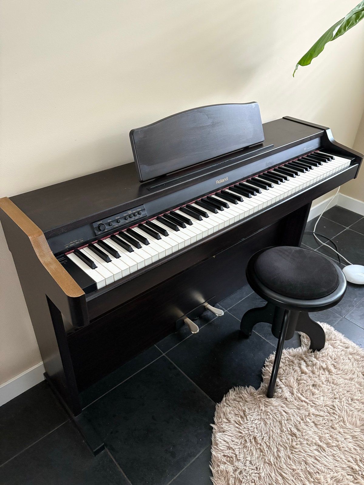 Digitale piano Roland HP-1 - Toetsen defect, Muziek en Instrumenten, Piano's, Gebruikt, Piano, Bruin, Digitaal, Ophalen