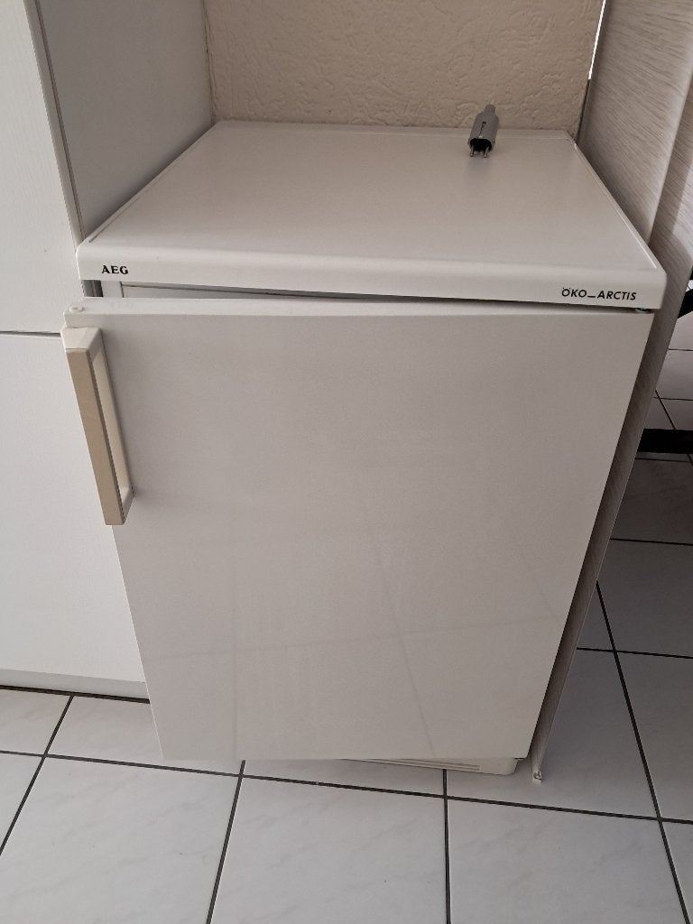 Vrieskast AEG, Witgoed en Apparatuur, Vriezers en Diepvrieskisten, Zo goed als nieuw, Ophalen, Vrieskast, 85 tot 120 cm