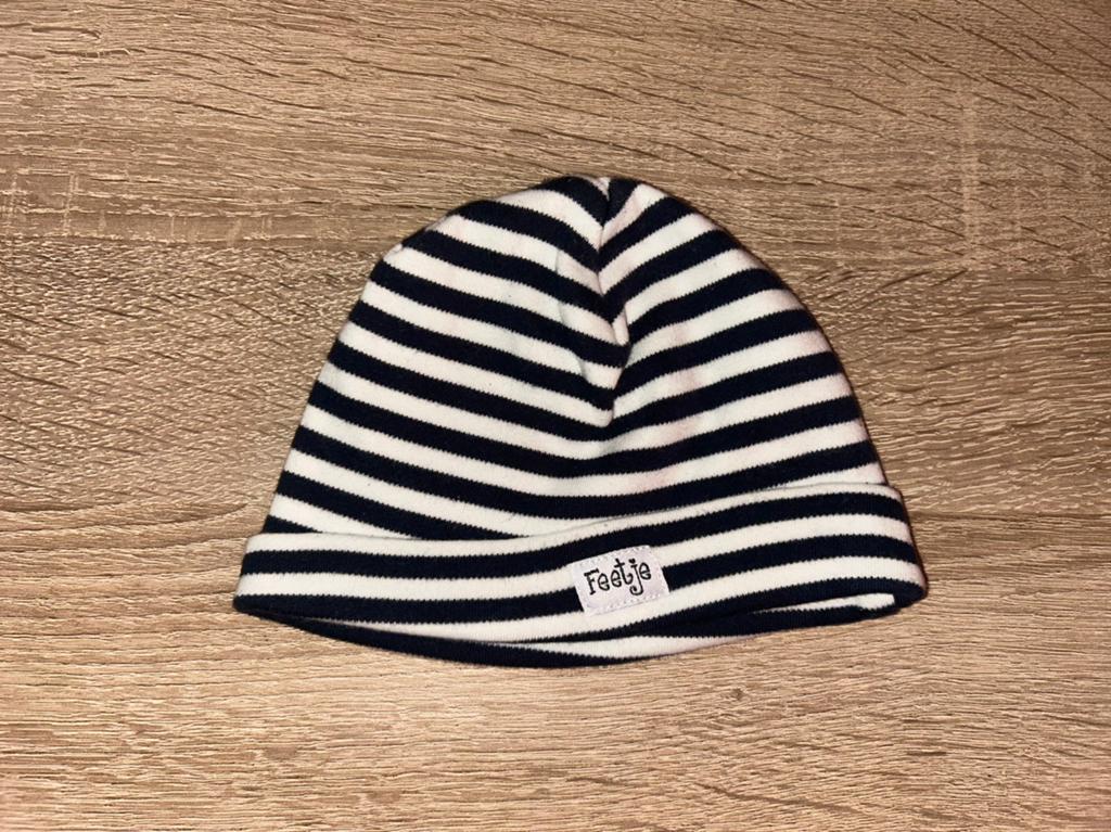 Feetje baby muts 3-6 maand ( Zgan ), Kinderen en Baby's, Babykleding | Mutsen, Sjaals en Wanten, Zo goed als nieuw, Maat 68, Muts