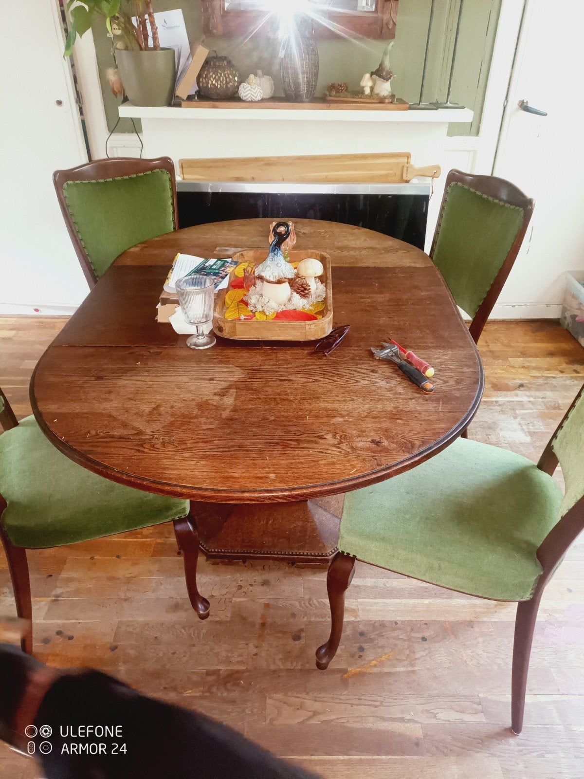 Biedemeijer Stijl Eettafel Rond/Ovaal met 4 Stoelen, Ophalen