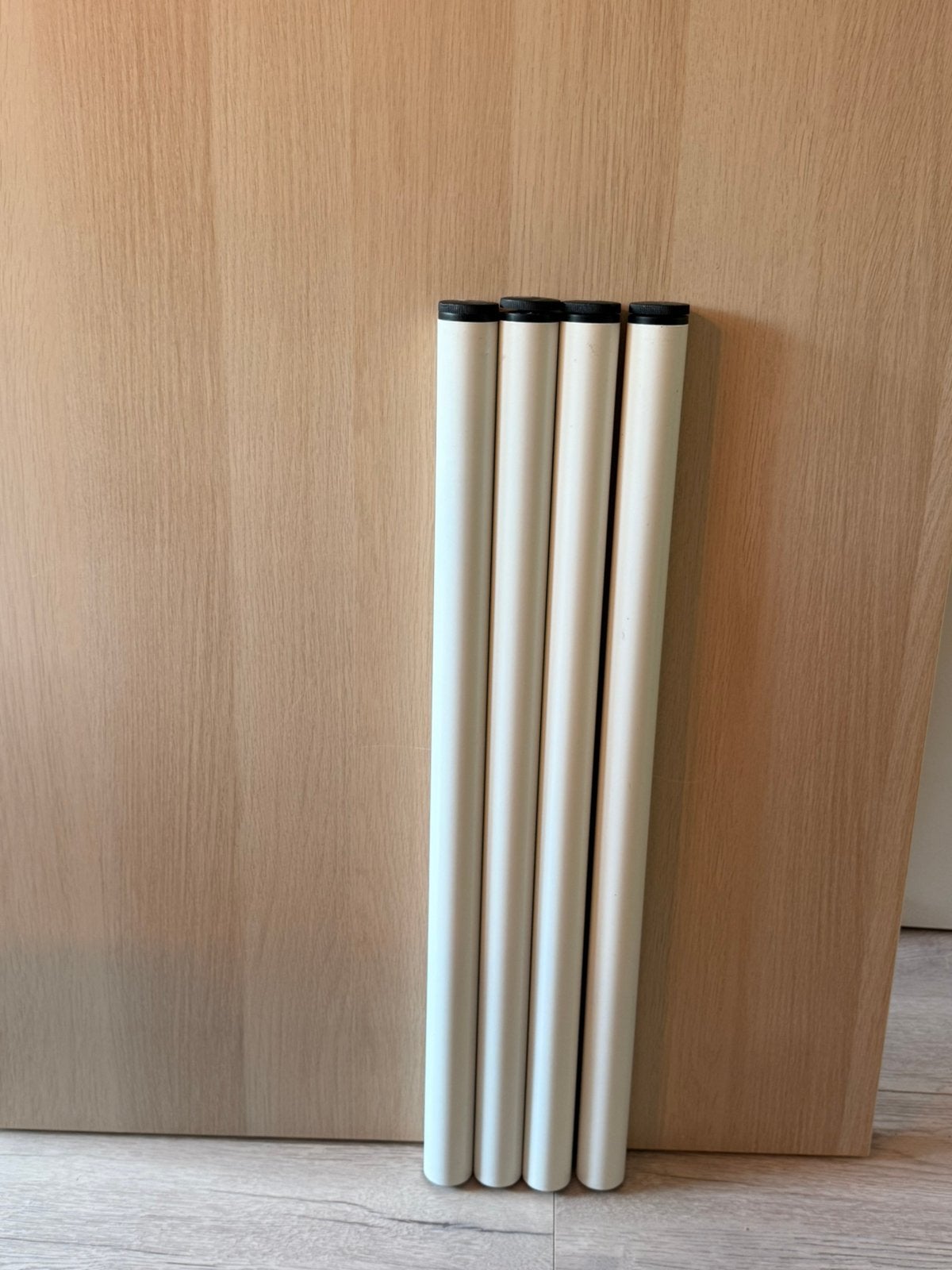 Ikea tafelblad met poten (bureau), Ophalen, Zo goed als nieuw, Rechthoekig, 50 tot 100 cm