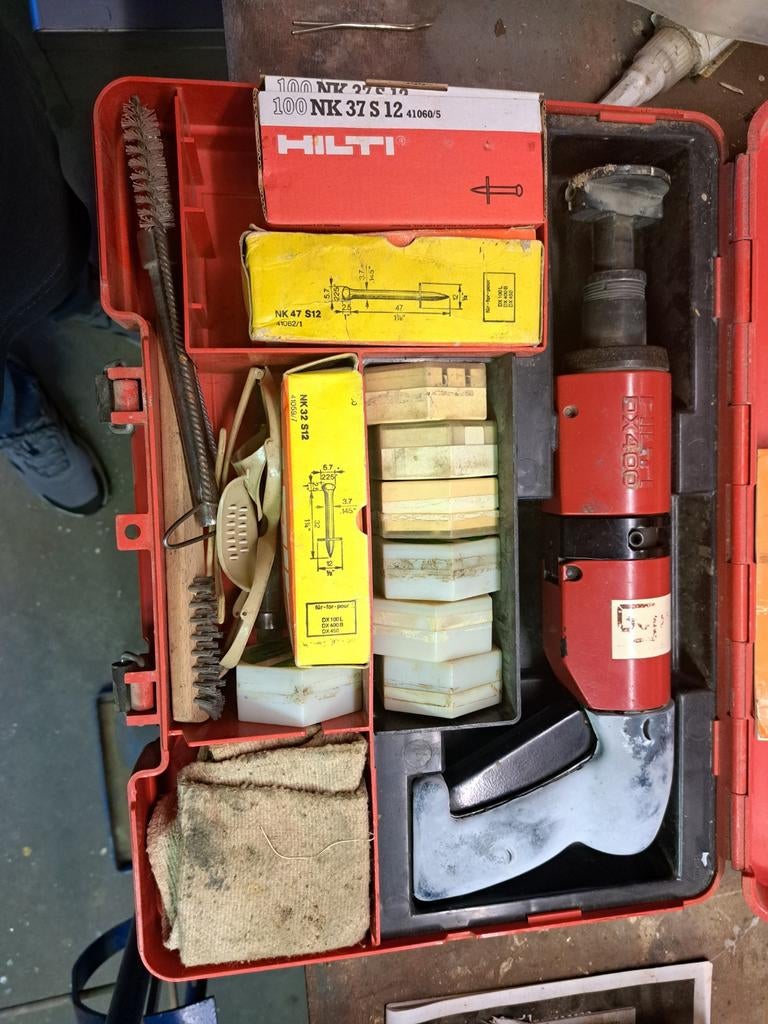 Hilti DX 400 B Plunjerapparaat met accessoires, Ophalen of Verzenden, Gebruikt