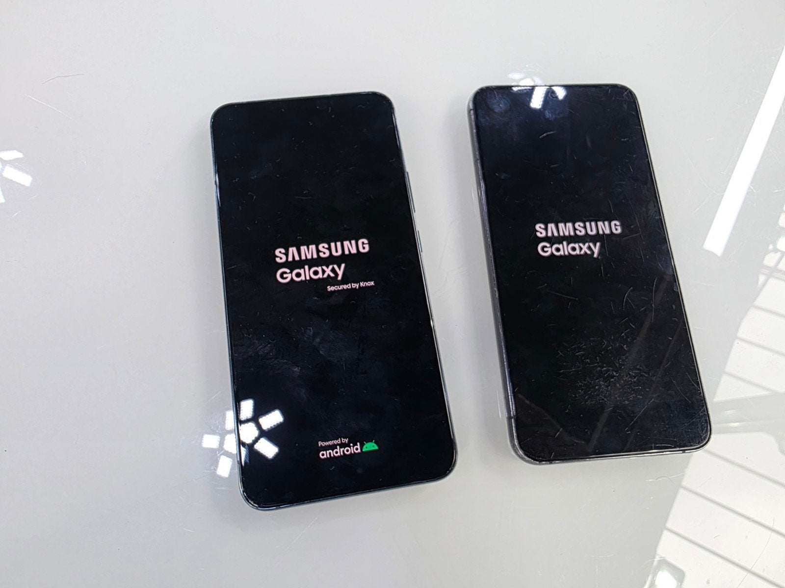 Foto 3 van Samsung Galaxy S22 Plus 128GB