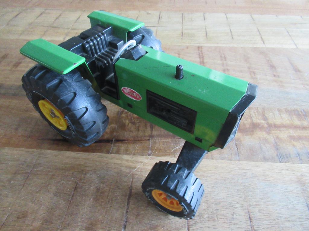 Groot model Vintage Tonka tractor trekker XMB975, Ophalen of Verzenden