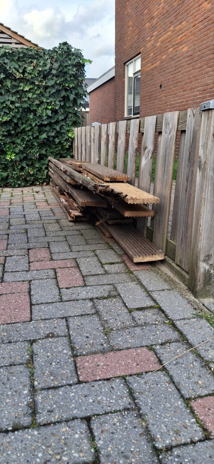GRATIS Diverse gebruikte houten planken, Doe-het-zelf en Verbouw, Hout en Planken, Ophalen, Gebruikt, 25 tot 50 mm, Plank