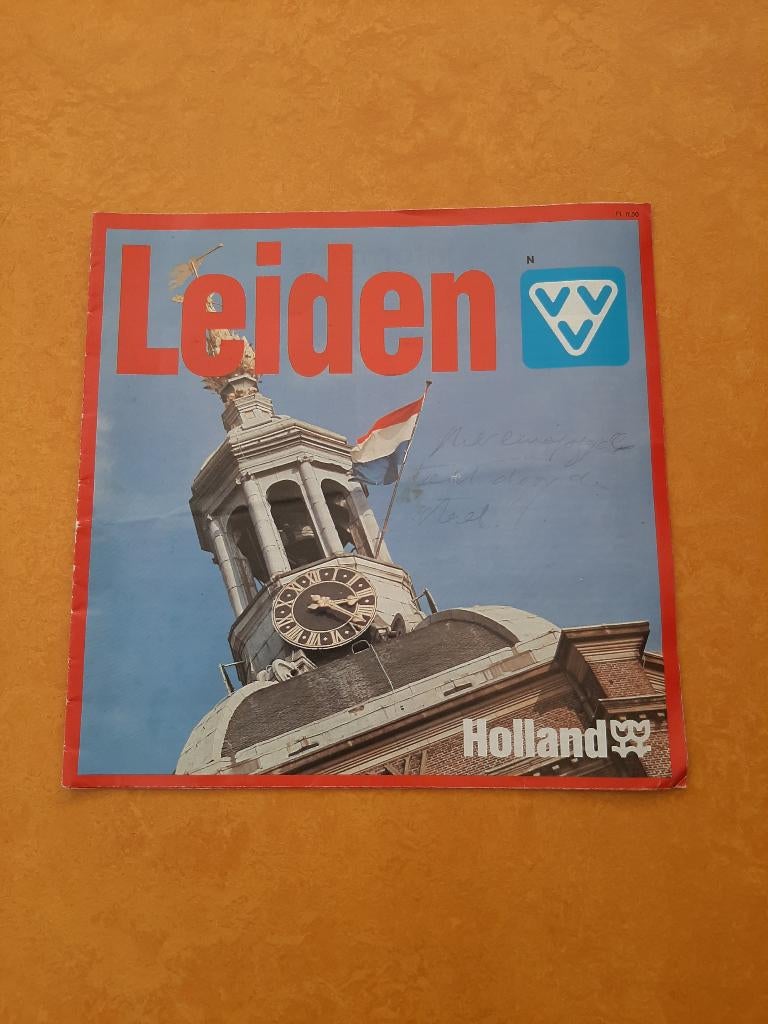 oude grote folder + plattegrond VVV Leiden, 1987, Boeken, Catalogussen en Folders, Zo goed als nieuw, Folder, Ophalen of Verzenden