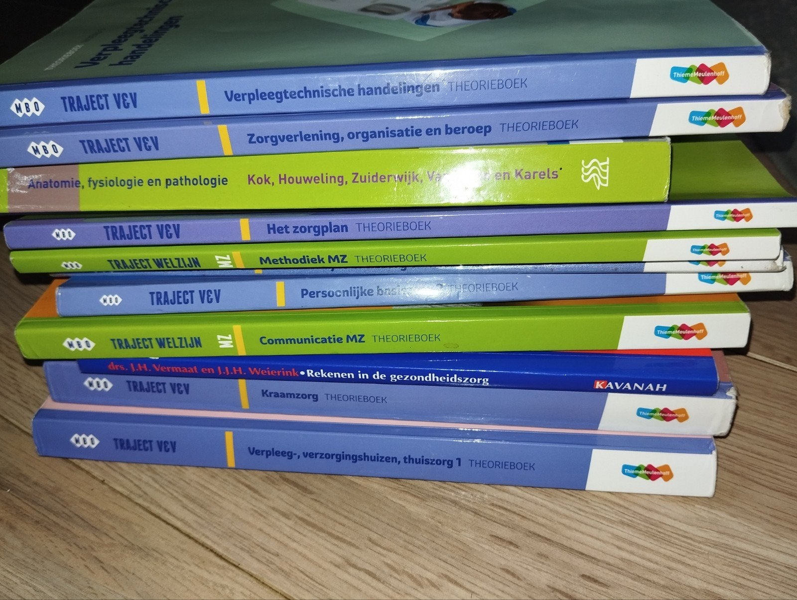MBO Traject VCV & MZ boeken (11 stuks), Boeken, Schoolboeken, Ophalen of Verzenden, Gelezen, Overige vakken