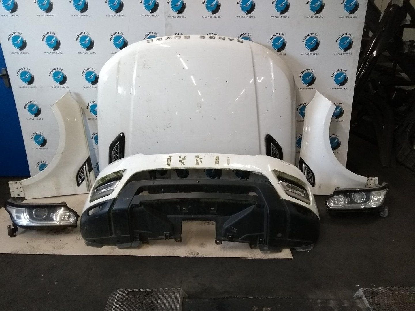 LANDROVER RANGE ROVER SPORT VOORKOP COMPLEET 2016, Auto-onderdelen, Ophalen of Verzenden, Gebruikt, Stiba lid