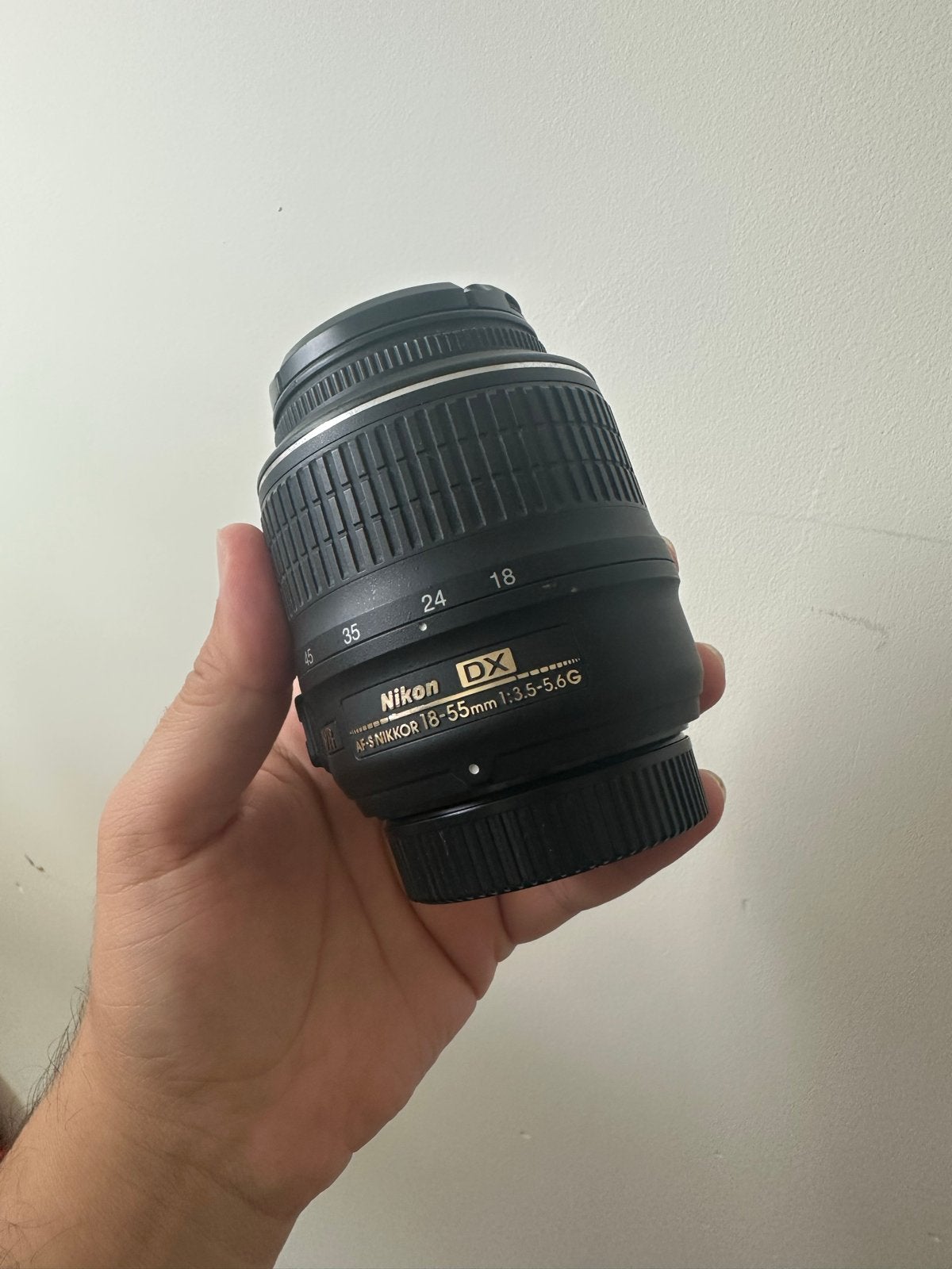Nikon AF-S NIKKOR 18-55mm f/3.5-5.6G VR DX Lens, Audio, Tv en Foto, Fotografie | Lenzen en Objectieven, Ophalen, Gebruikt, Autofocus