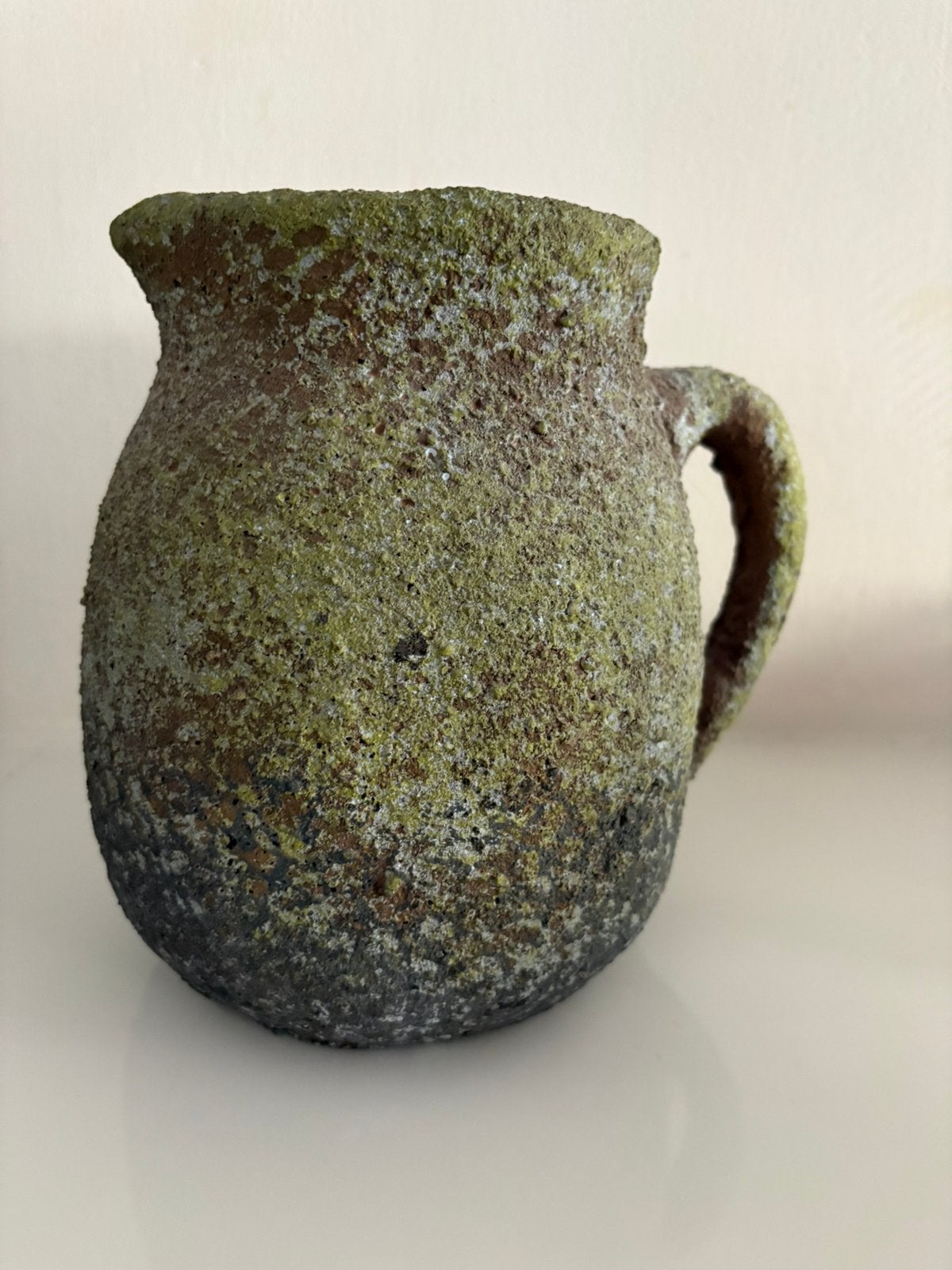 Mooie stenen kan/vaas 19h x 16 br, Ophalen of Verzenden, Groen
