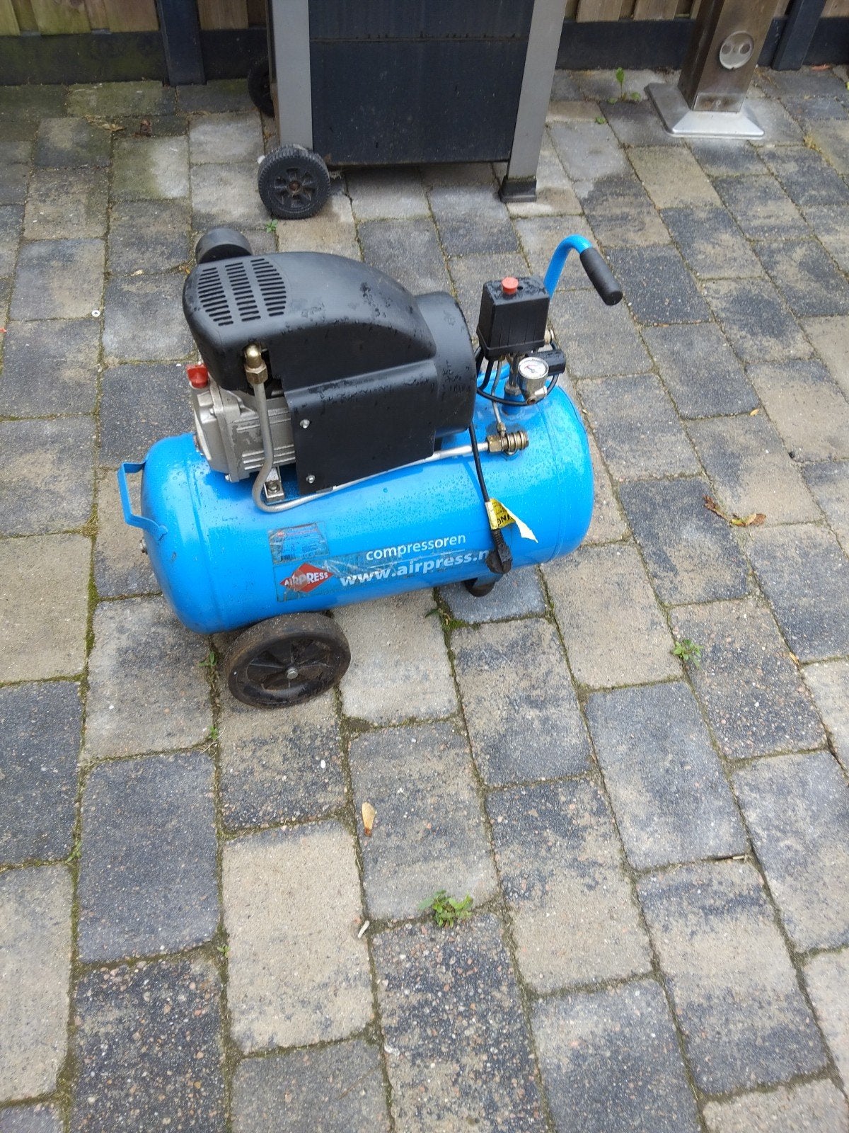 Airpress compressor - Mobiel en krachtig, Ophalen of Verzenden
