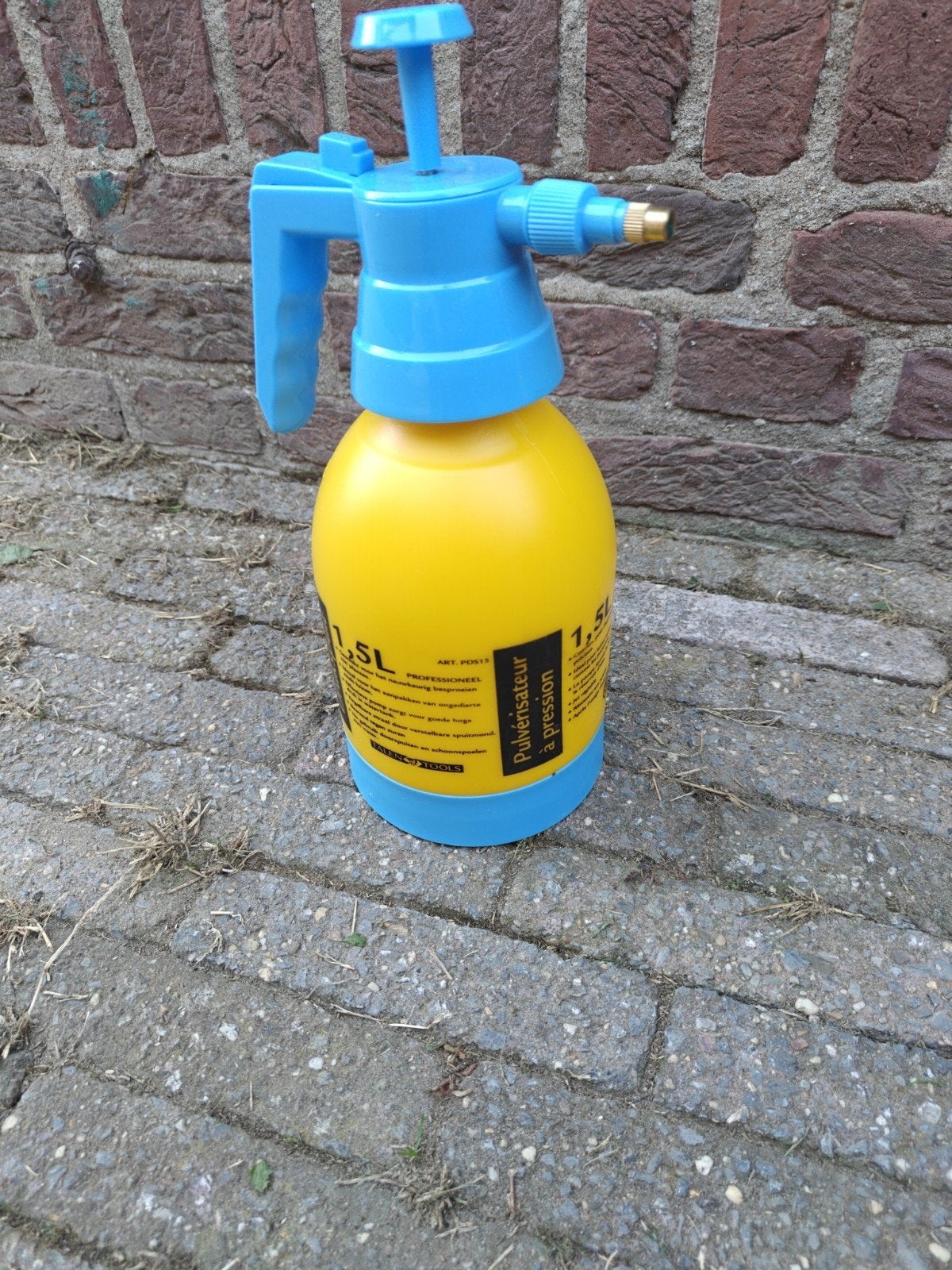 Drukspuit 1.5L - Geel/Blauw - Zo goed als nieuw, Tuin en Terras, Ophalen of Verzenden, Zo goed als nieuw
