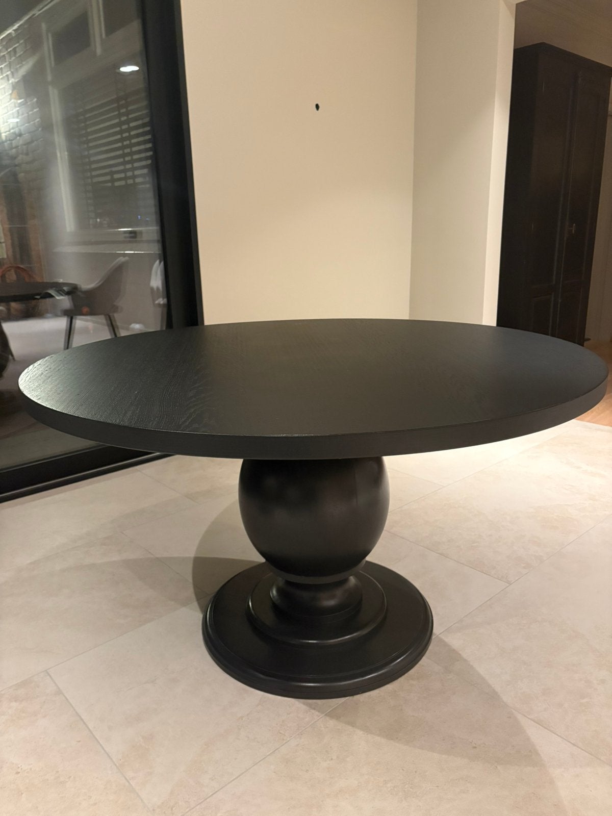 Eikenhouten eettafel rond zwart, Huis en Inrichting, Tafels | Eettafels, Ophalen, 100 tot 150 cm, Zo goed als nieuw, Vijf personen of meer