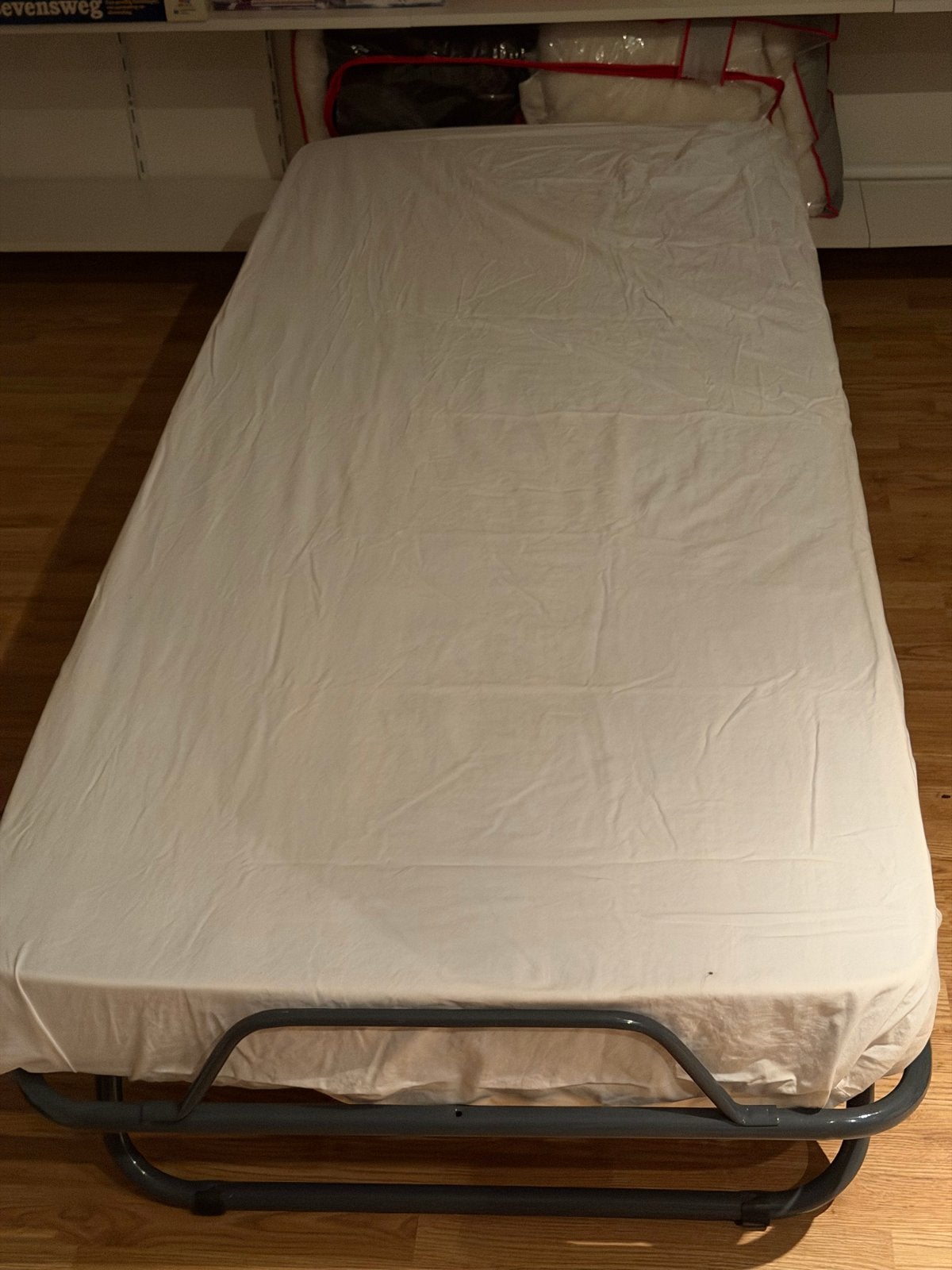 1 persoons  matras gratis, Ophalen, Gebruikt, 80 cm, 200 cm