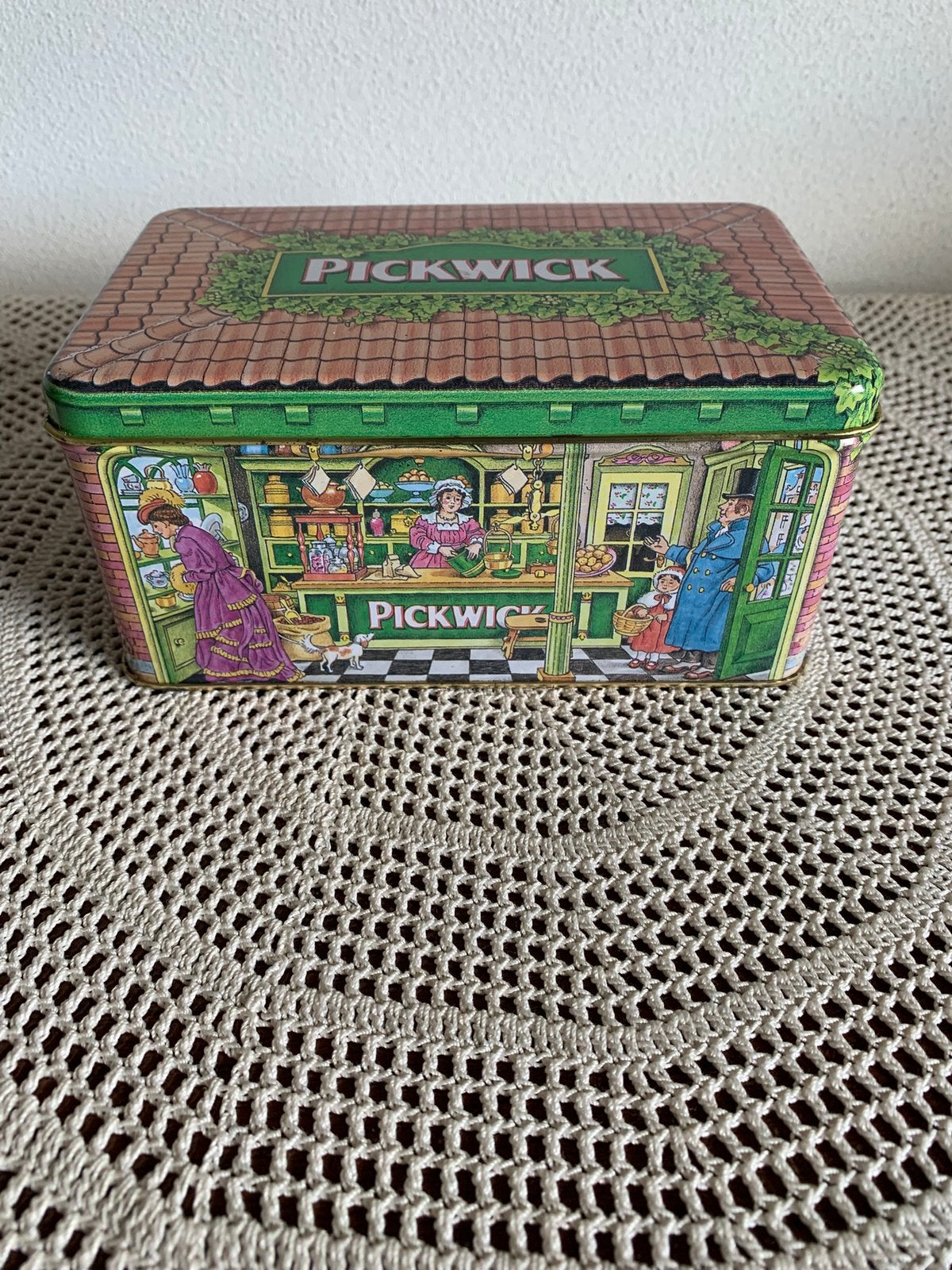 Pickwick theeblik Douwe Egberts Vintage Engelsecottagw, Verzamelen, Ophalen of Verzenden, Gebruikt, Thee, Douwe Egberts