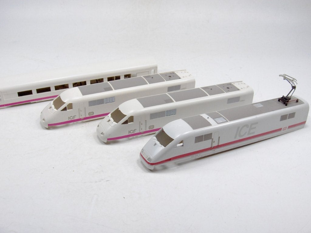 Set van 4 mooie ICE kappen, Wisselstroom, Ophalen of Verzenden, Märklin, Nieuw