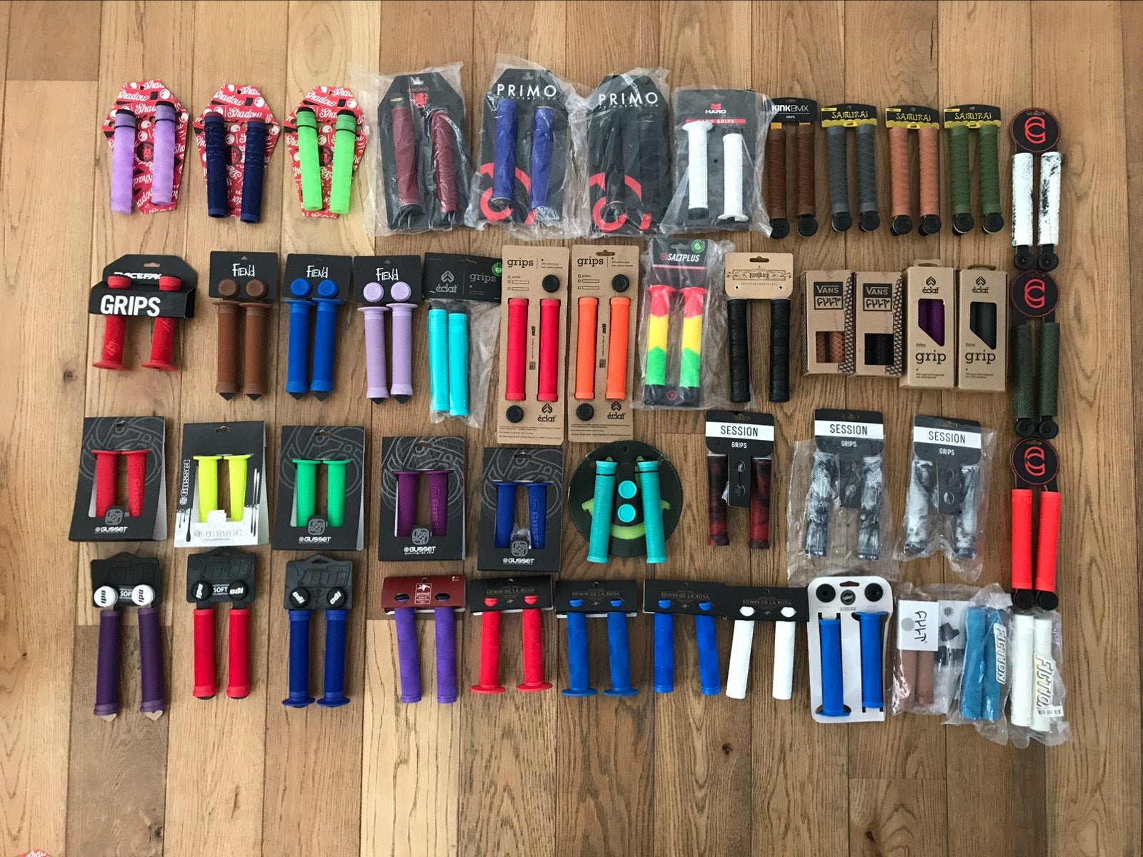 BMX crossfiets stuur pedalen zadel ketting handvatten banden, Wethepeople Kink Subrosa Cult Fiend S&M Total Eclat SE Bikes, BMX