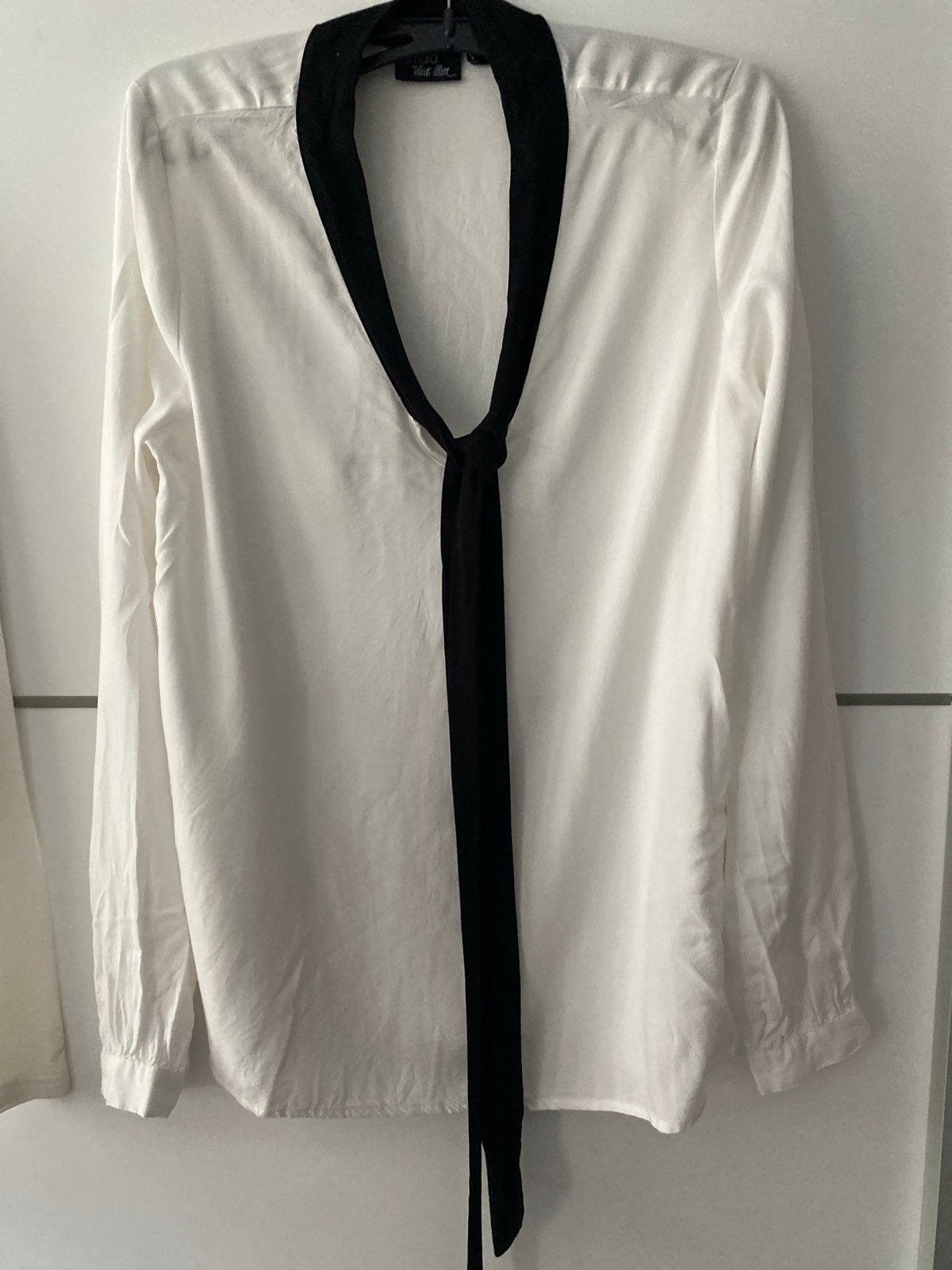 Heidi Klum Blouse Wit met Zwarte Strik Maat 36 (S), Ophalen of Verzenden, Zo goed als nieuw, Maat 36 (S), Wit