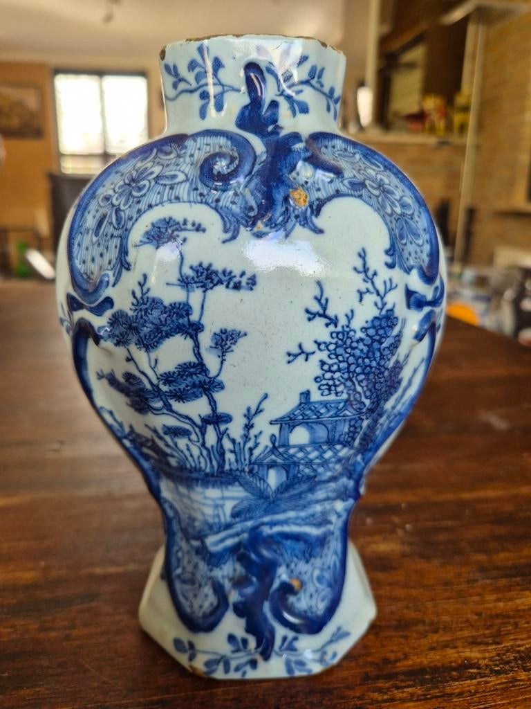 Antieke Delftse Bijl Blauwe Balustervaas Chinees Landschap, Ophalen of Verzenden
