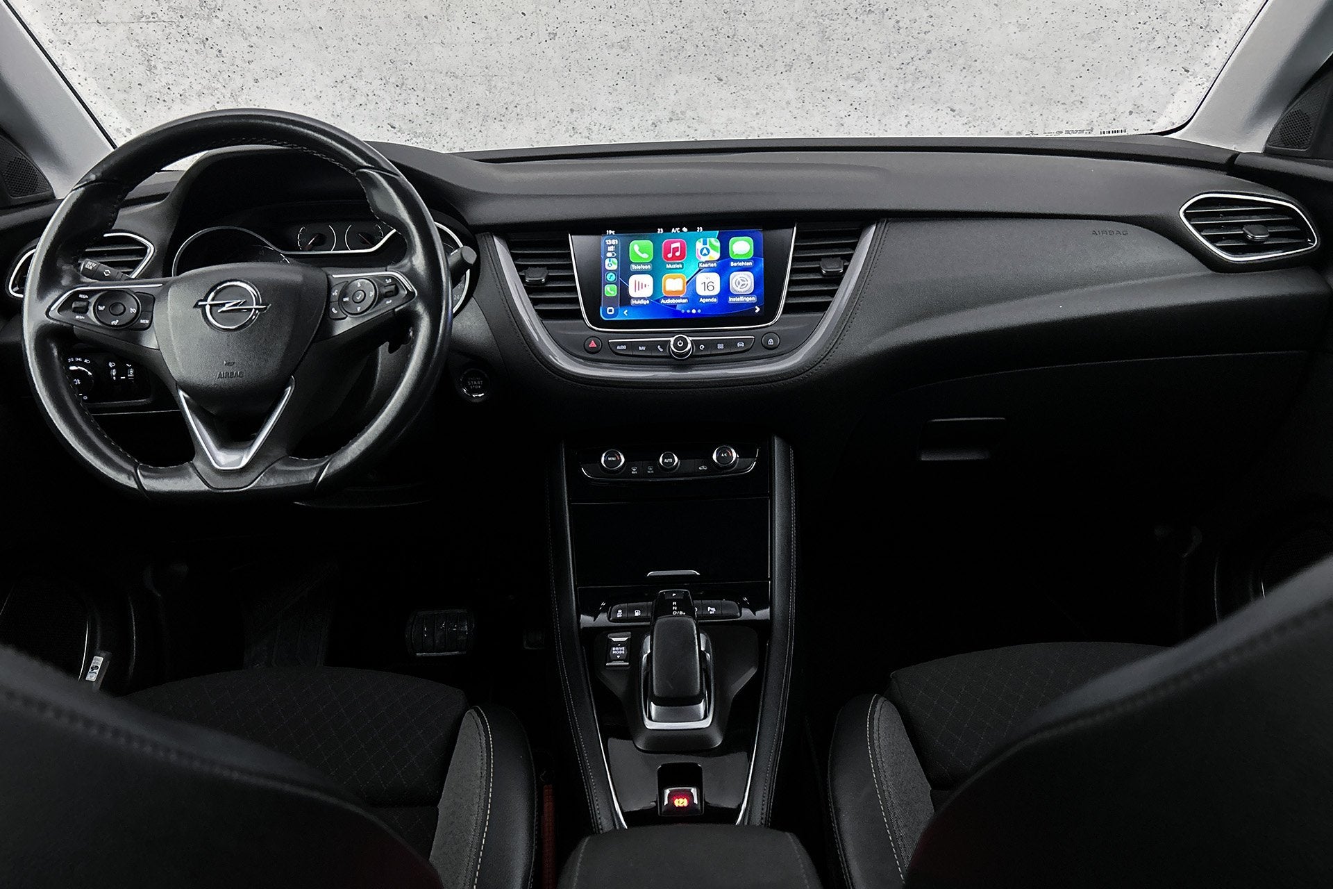 Opel Grandland X 1.6 Turbo Hybrid | Camera | Apple Carplay |, Auto's, Euro 6, 4 cilinders, 181 pk, Leder en Stof