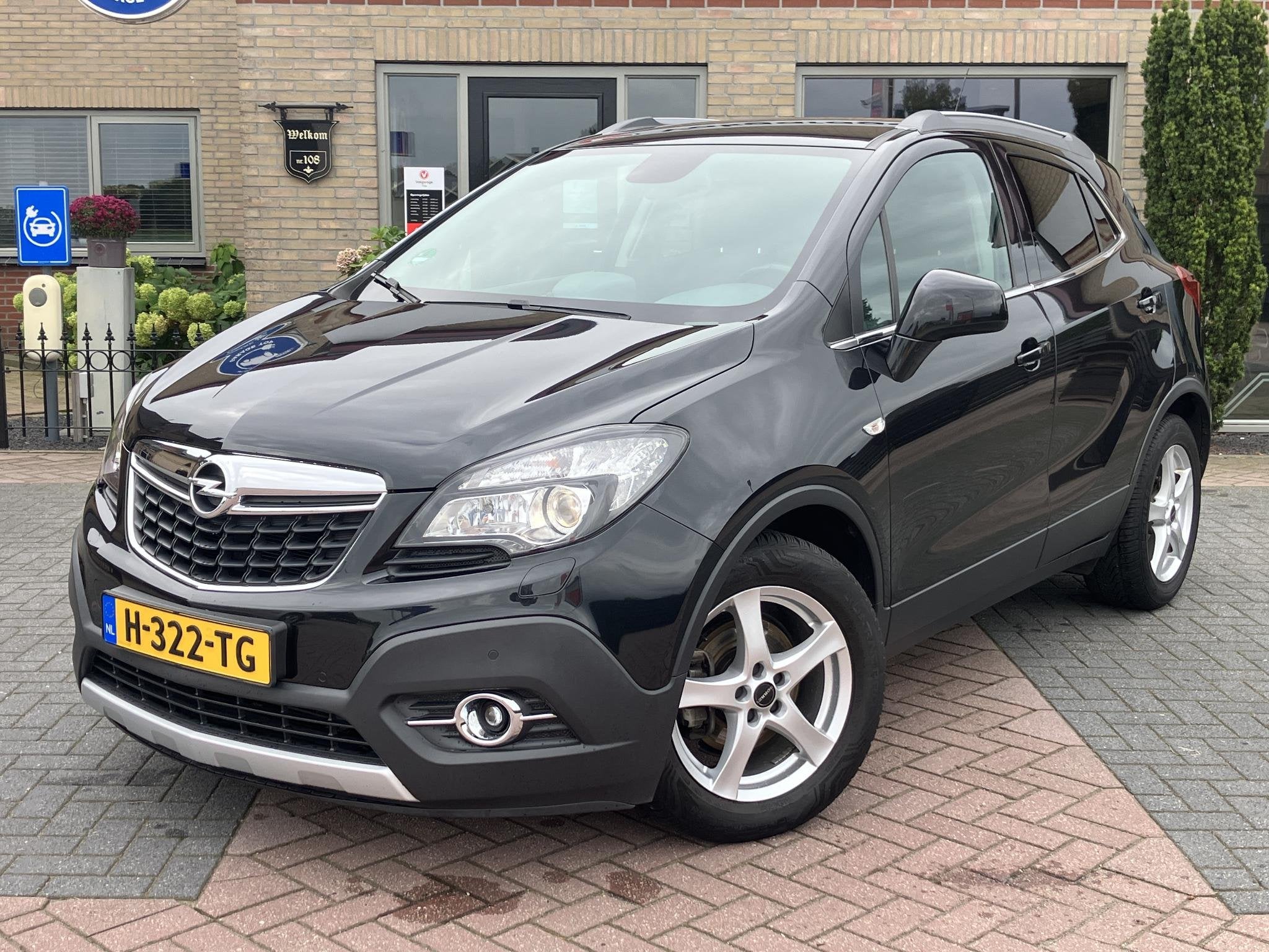 Foto 2 van Opel Mokka 1.4 T Cosmo | Trekhaak | Camera | 100% onderhoude
