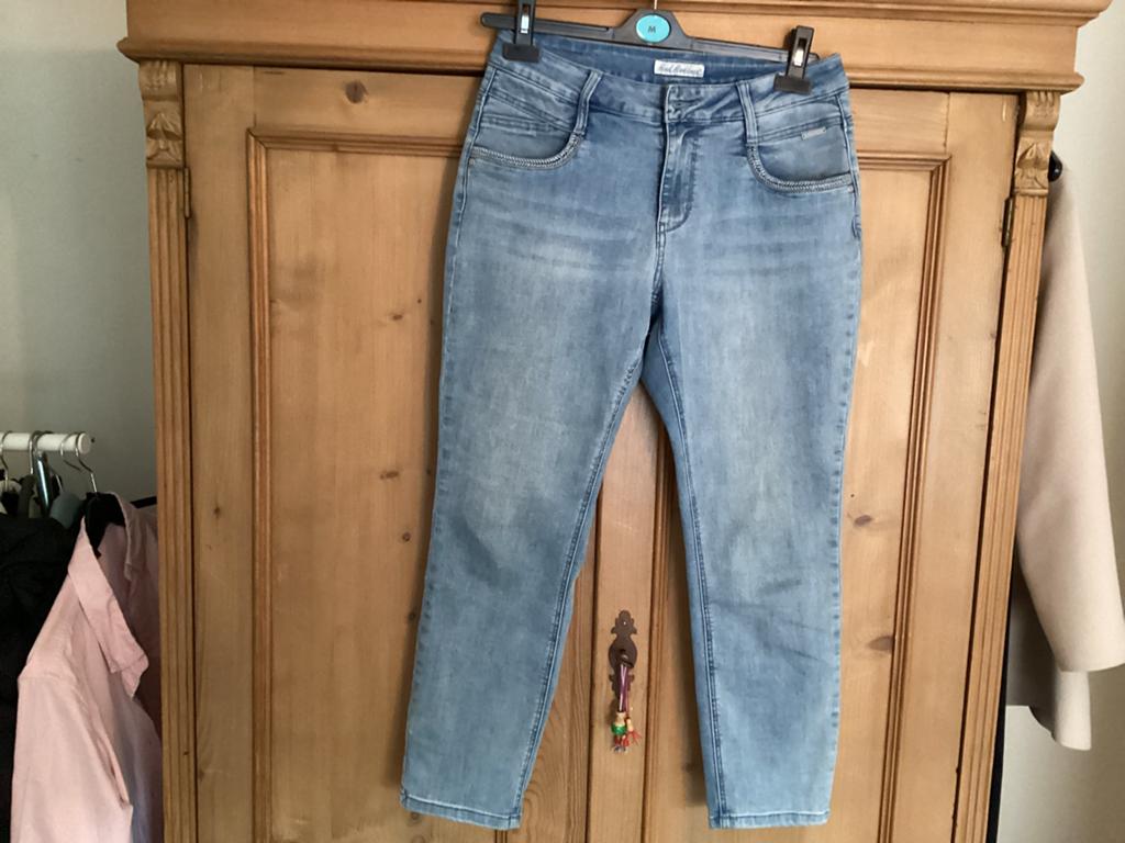 Red Button Jeans - Lichtblauw - Mt 40 stretch model SRB4226, Blauw, Overige jeansmaten, Ophalen of Verzenden, Zo goed als nieuw