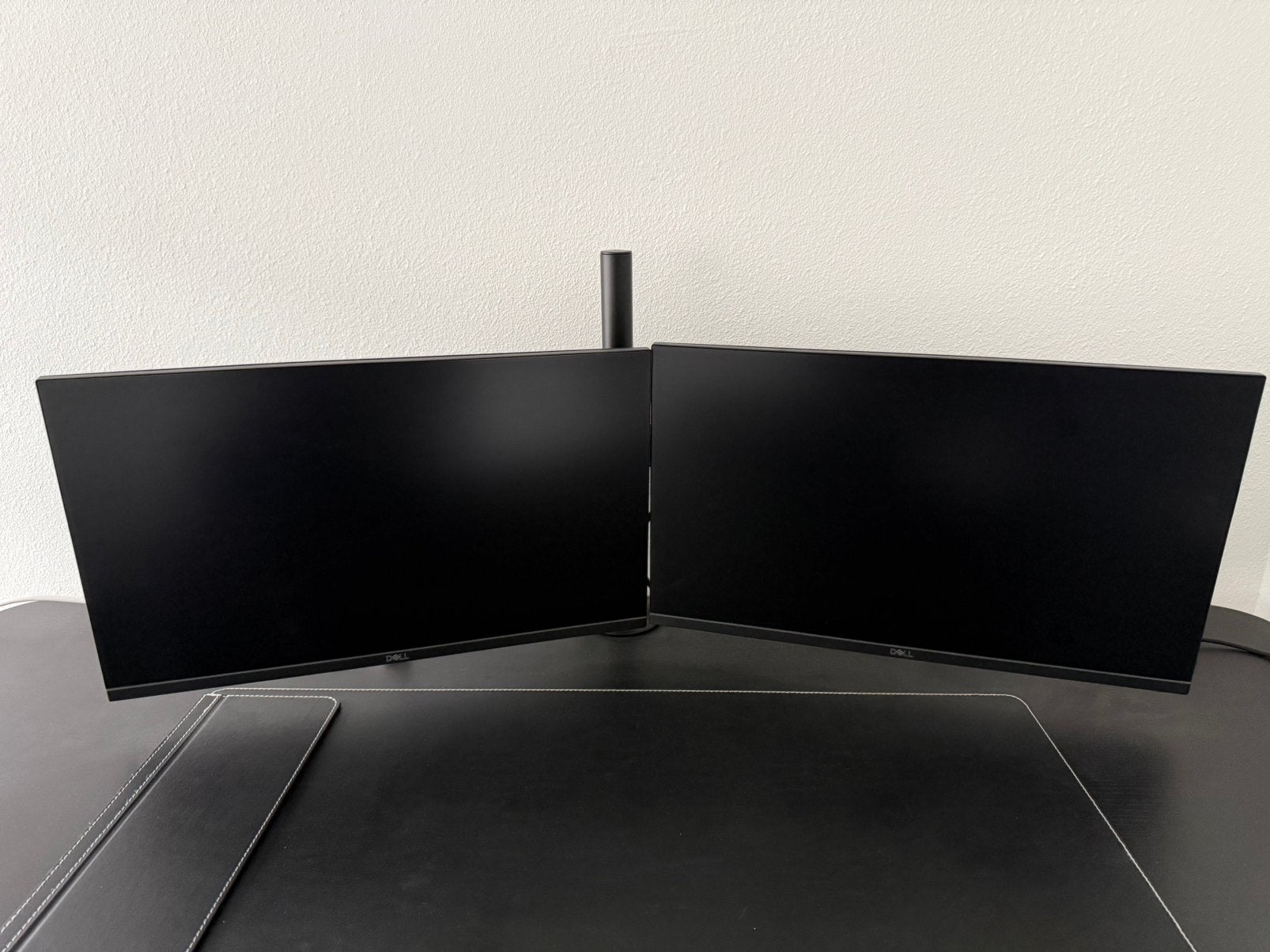 2 Dell 24 inch Monitoren + Monitorarm, Computers en Software, Monitoren, Ophalen, Zo goed als nieuw, 60 Hz of minder, IPS