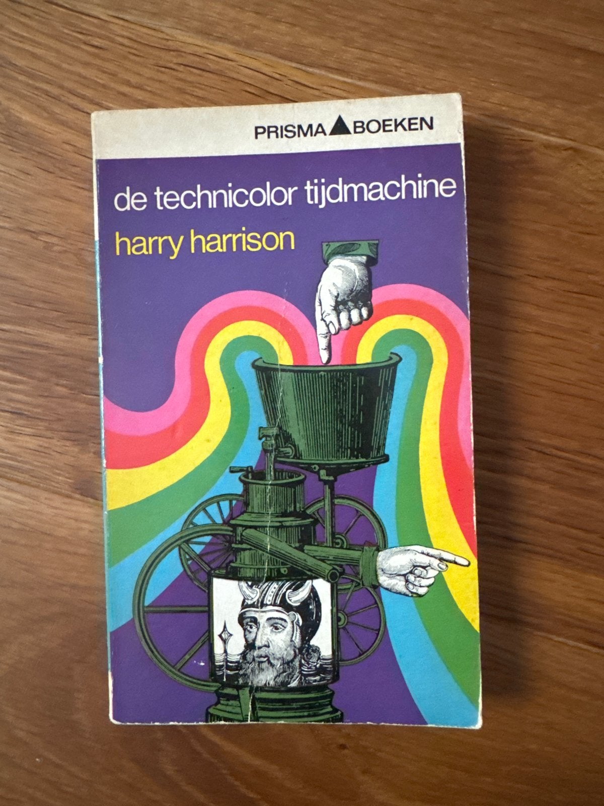De Technicolor Tijdmachine - Harry Harrison (Prisma Boeken), Ophalen of Verzenden, Gelezen