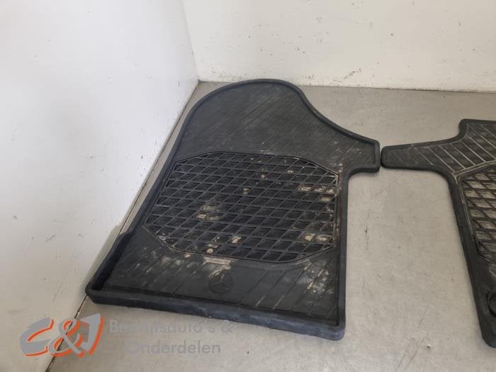 Matten Set van een Mercedes Vito, Gebruikt, -, Ophalen of Verzenden, -