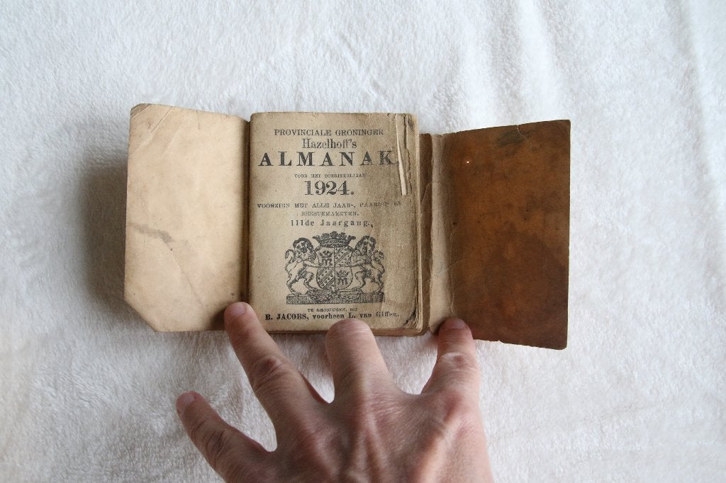 Provinciale Groninger Hazelhoff's Almanak 1924, Boeken, Ophalen of Verzenden, Gelezen