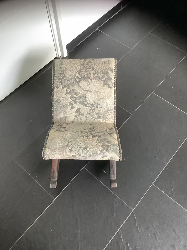 Voeten bankje, Huis en Inrichting, Minder dan 50 cm, 125 cm of meer, Ophalen of Verzenden, Zo goed als nieuw
