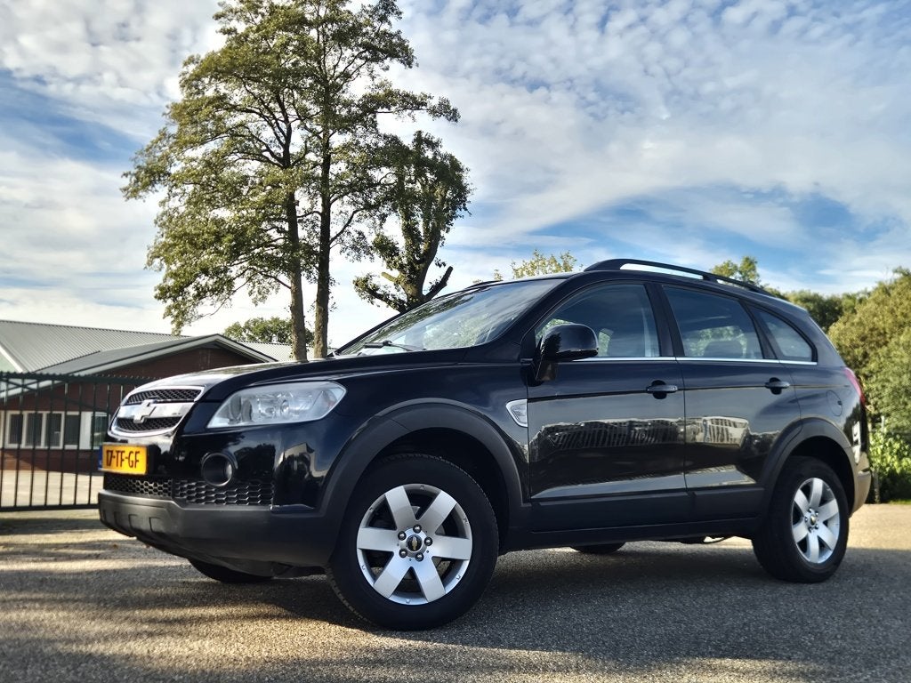Chevrolet Captiva 2.4 Intro Ed. 2WD, 136 pk, Gebruikt, 4 cilinders, Zwart
