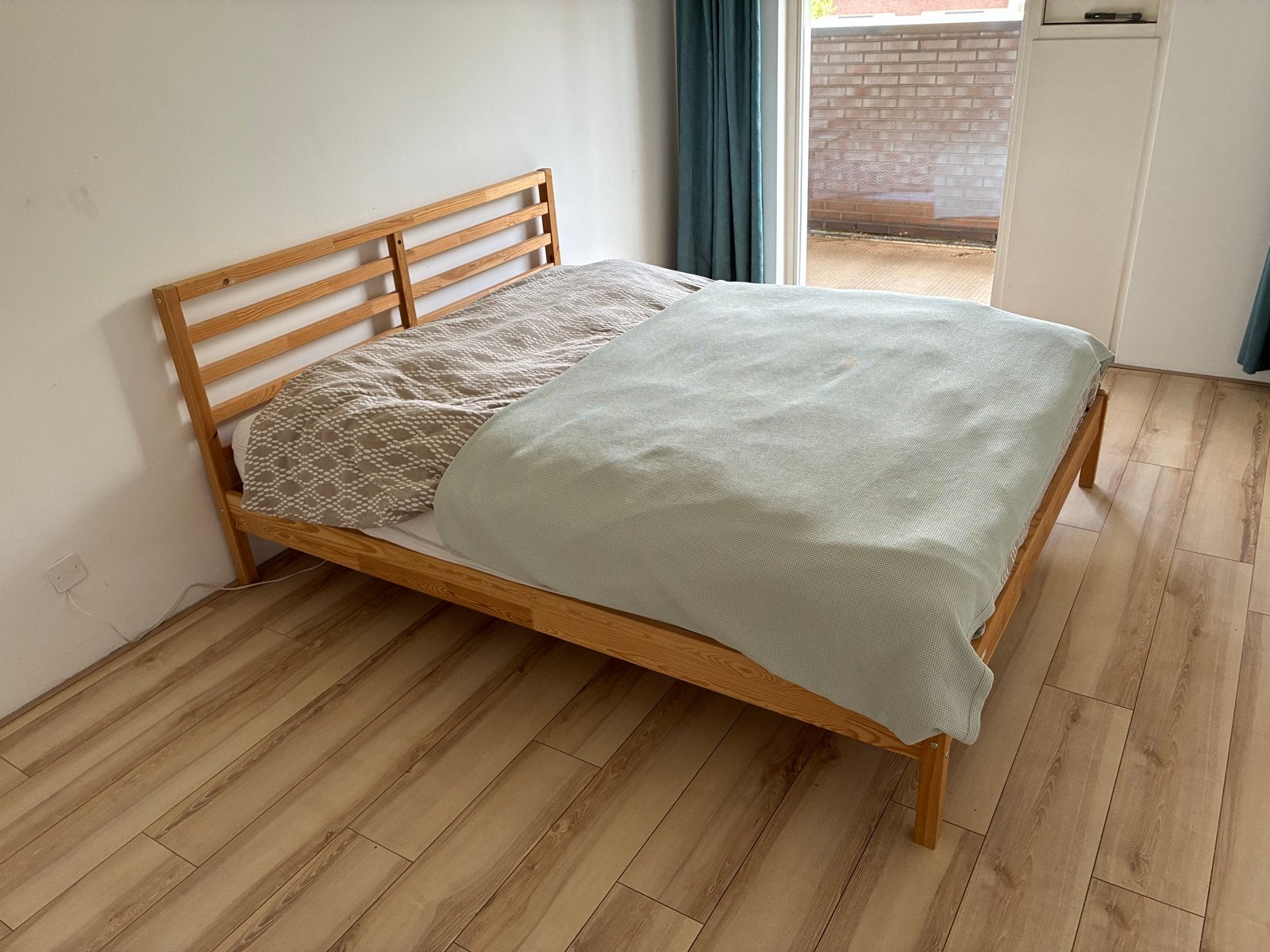 IKEA TARVA Bedframe met LÖNSET lattenbodem 160x200 cm, Ophalen, Gebruikt, Overige kleuren, Tweepersoons