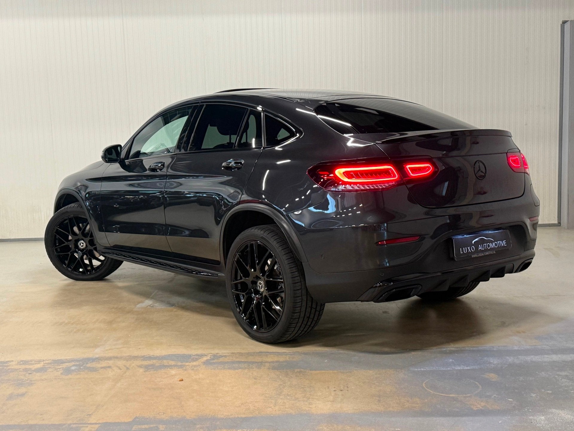 Mercedes-Benz GLC-klasse Coupé 300e 4MATIC AMG | SCHUIF/KAN, Automaat, Gebruikt, Euro 6, 4 cilinders